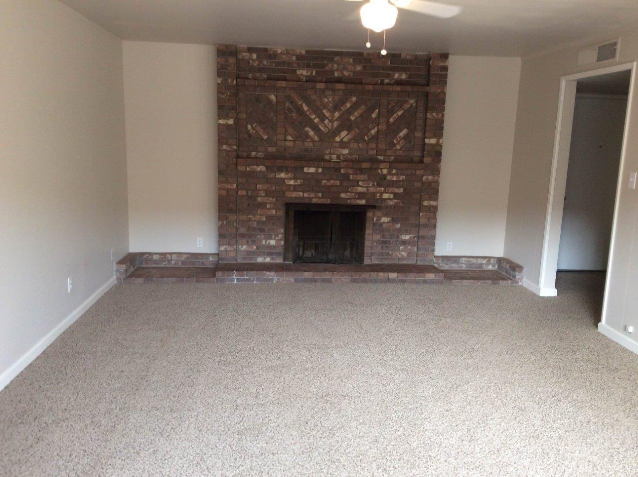 537 W University Ave, Fresno, CA 93705