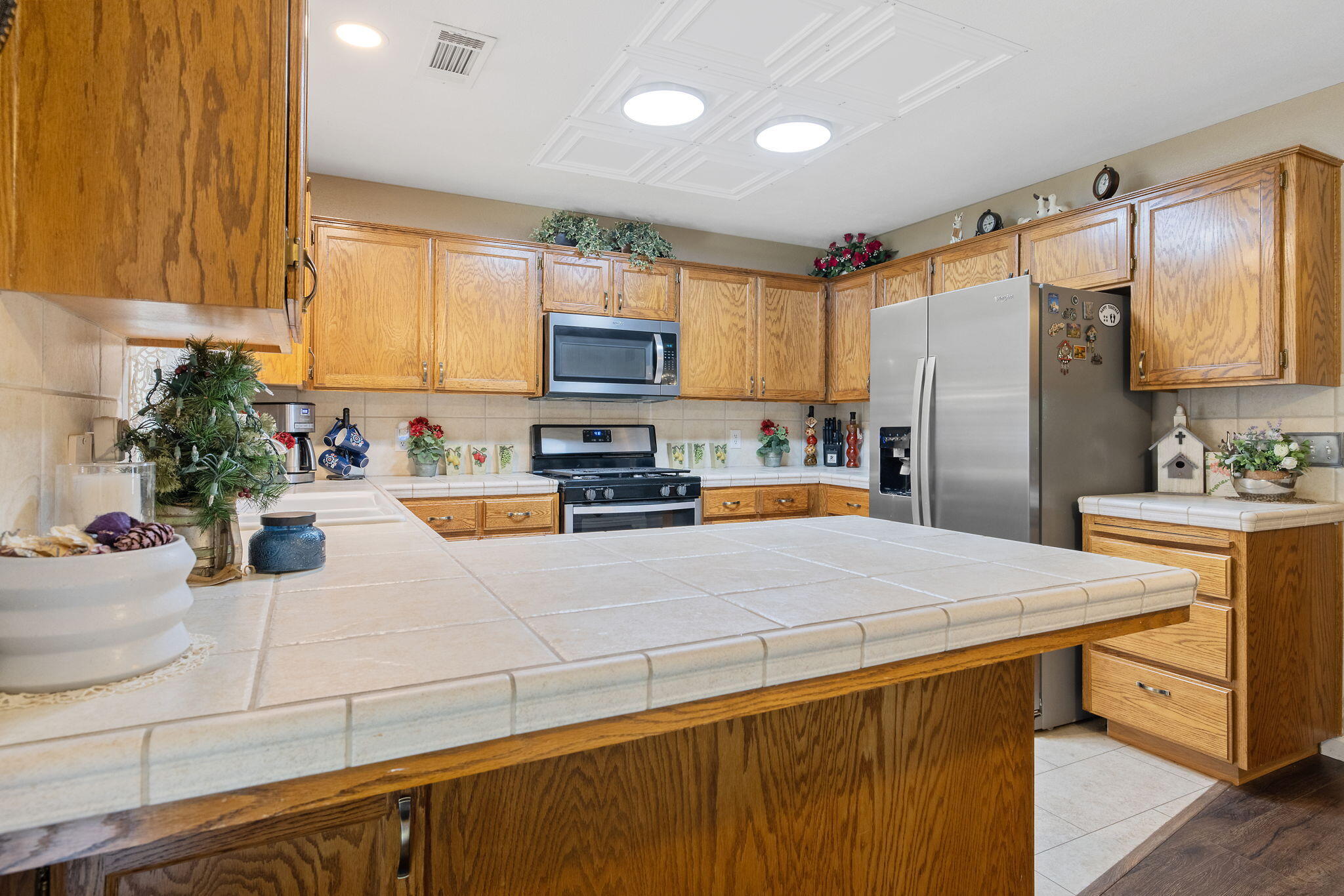 656 Glenn View Ct, Exeter, CA 93221