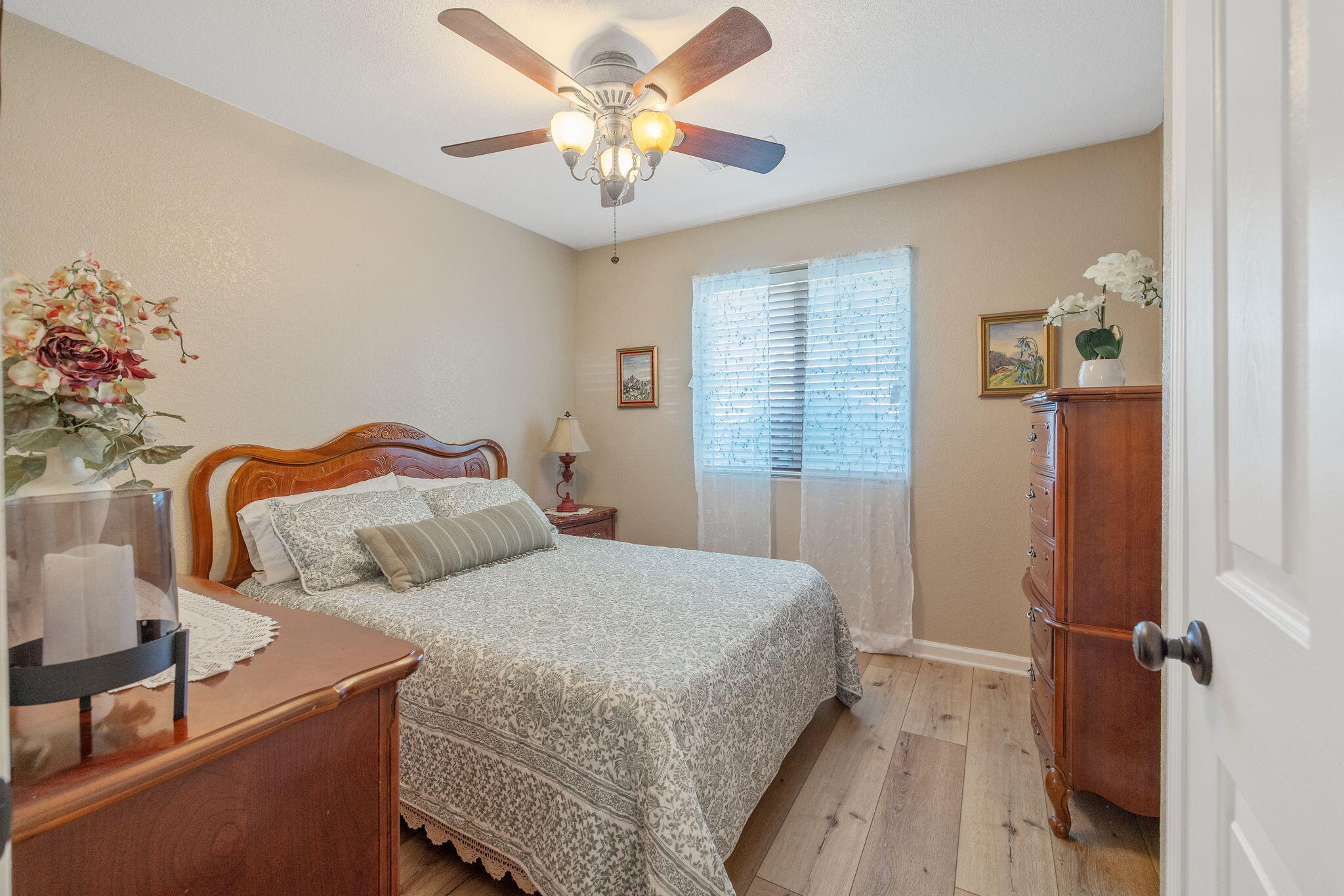 656 Glenn View Ct, Exeter, CA 93221
