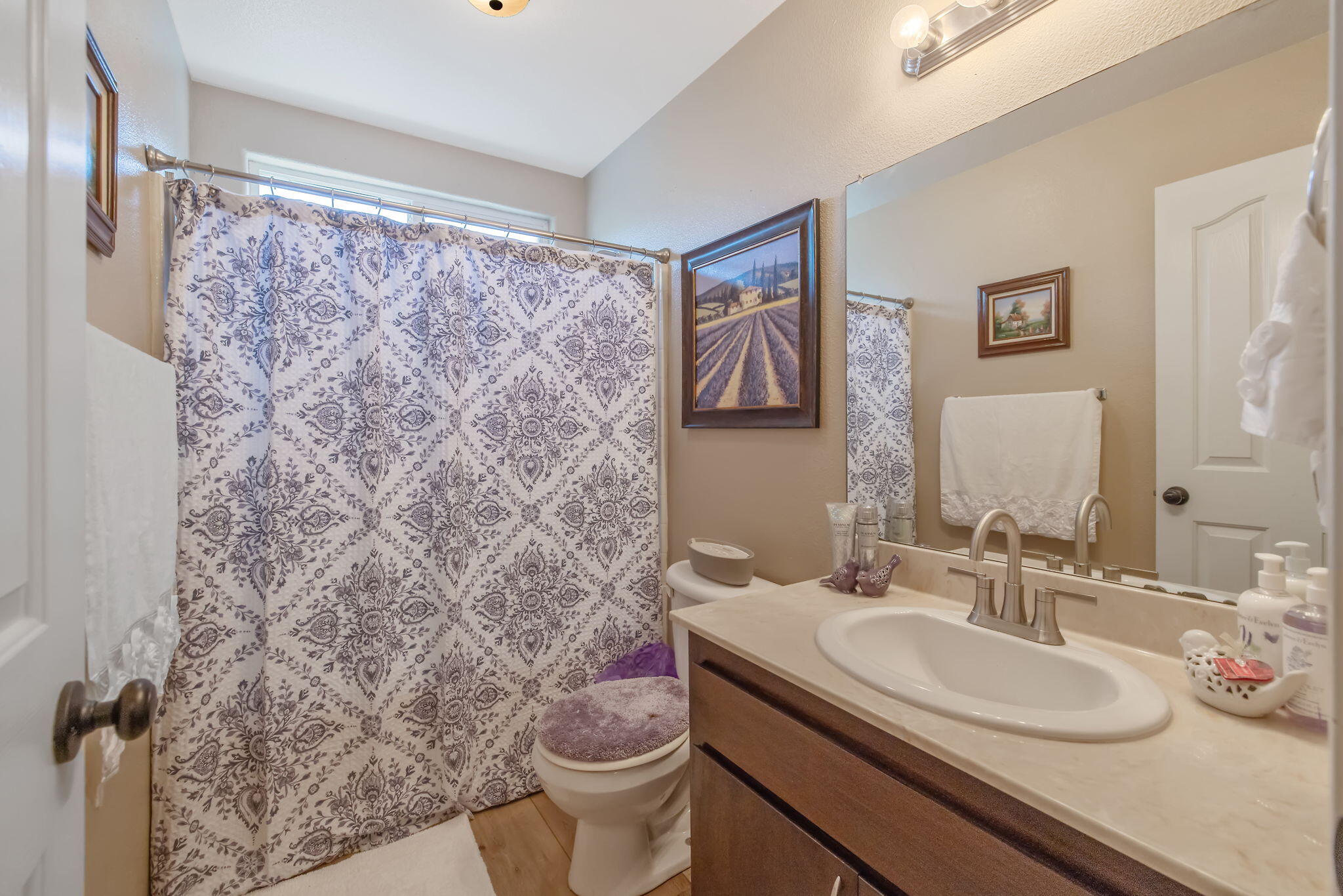 656 Glenn View Ct, Exeter, CA 93221