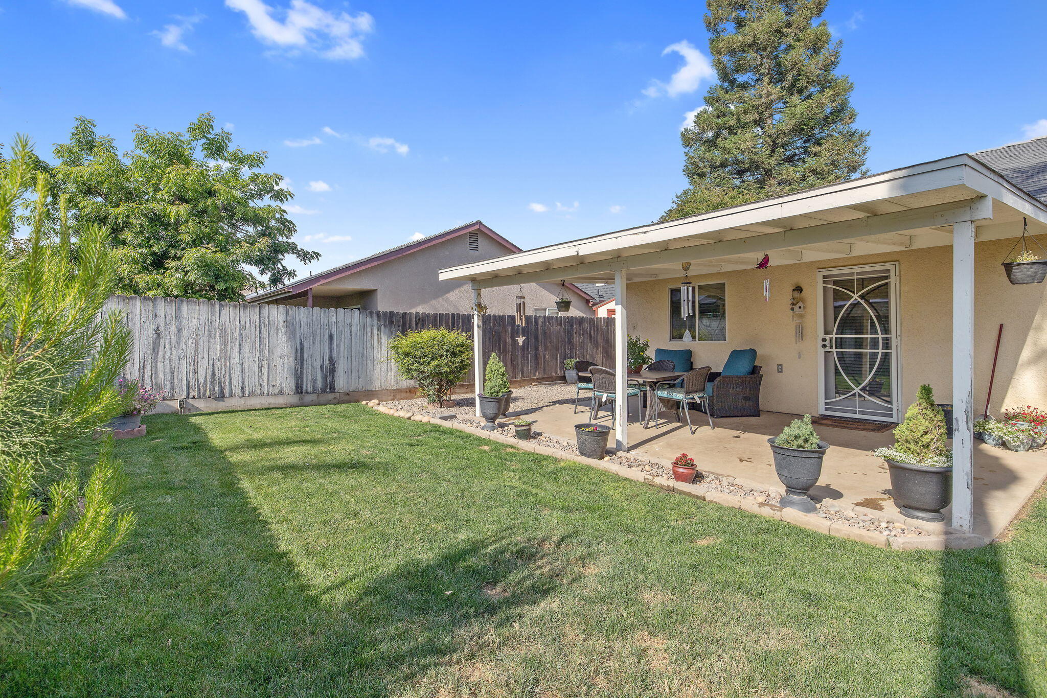 656 Glenn View Ct, Exeter, CA 93221