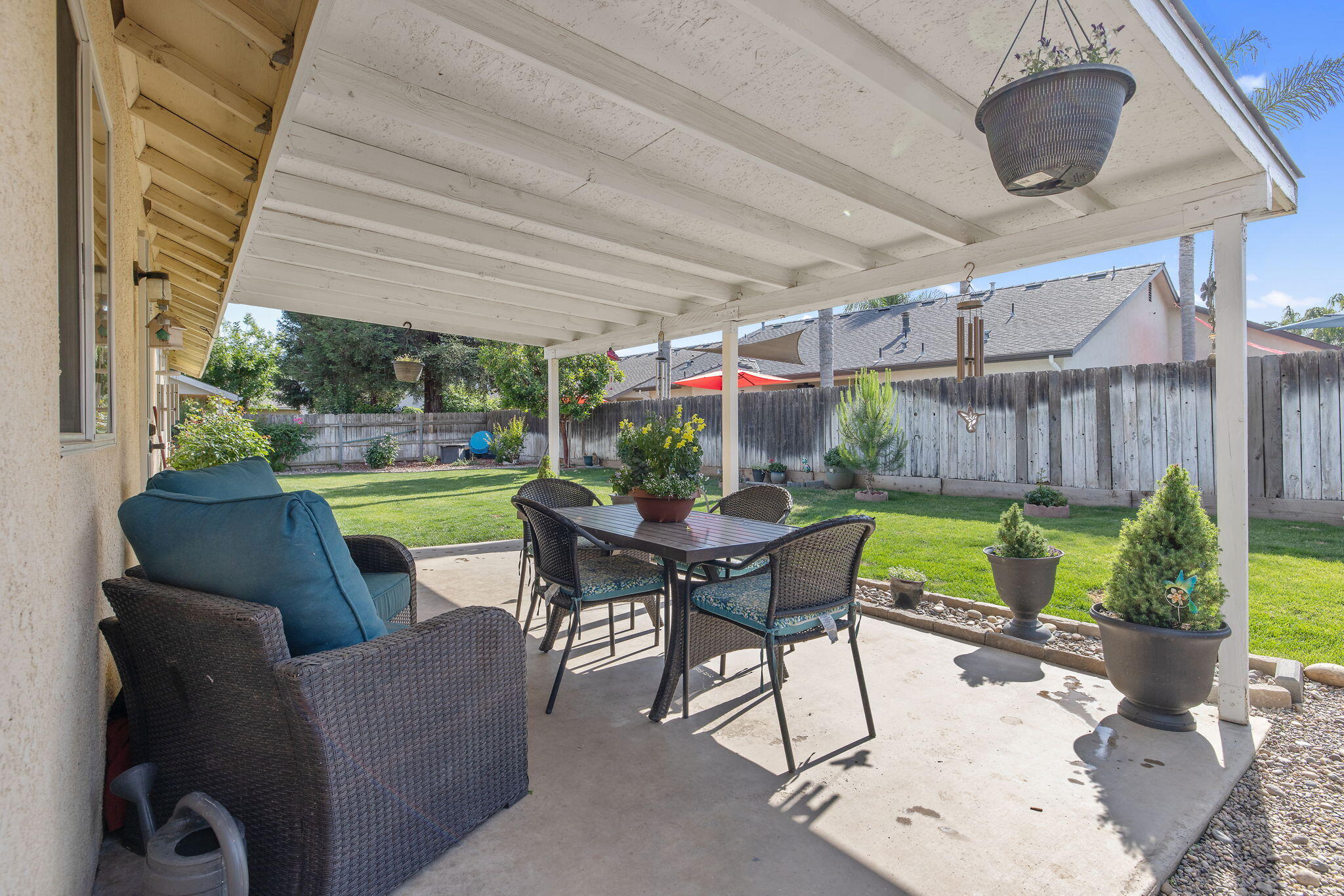 656 Glenn View Ct, Exeter, CA 93221