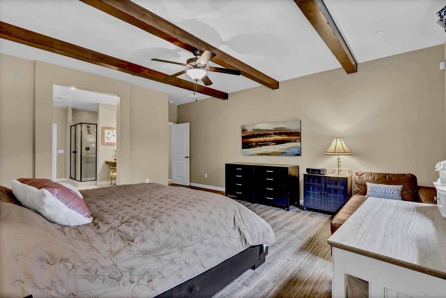 6516 W Wren Ave, Visalia, CA 93291