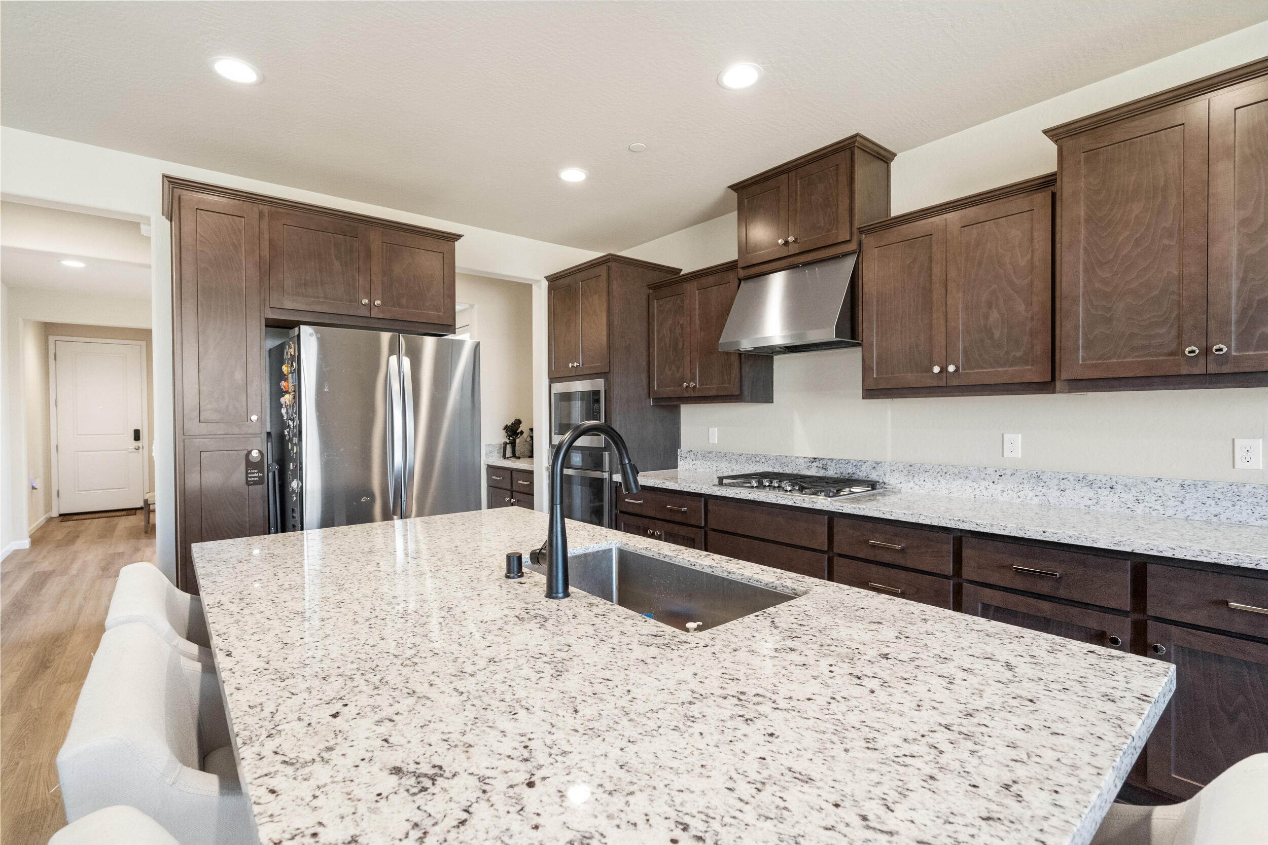 2203 N Laverne Ave, Fresno, CA 93727