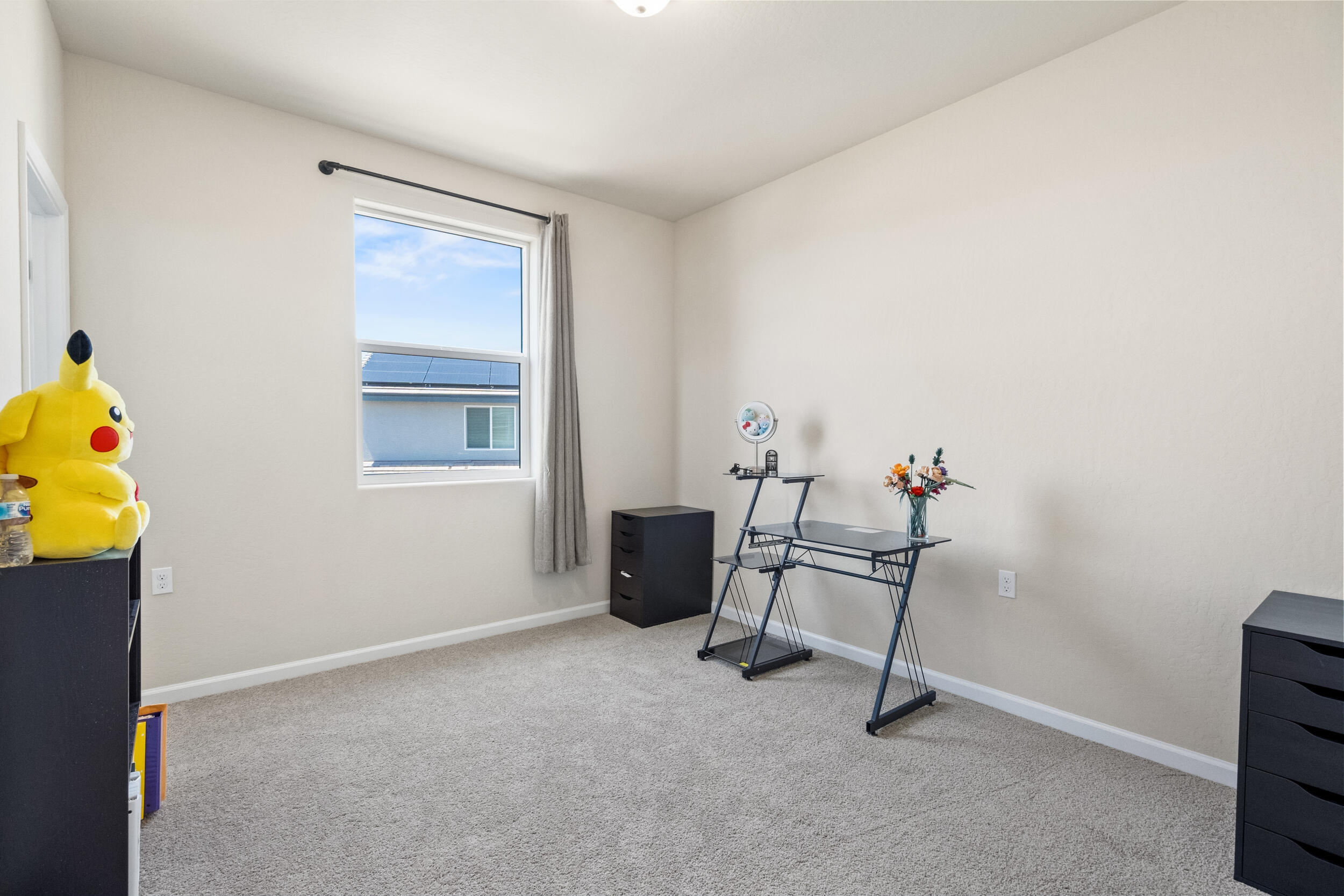2203 N Laverne Ave, Fresno, CA 93727