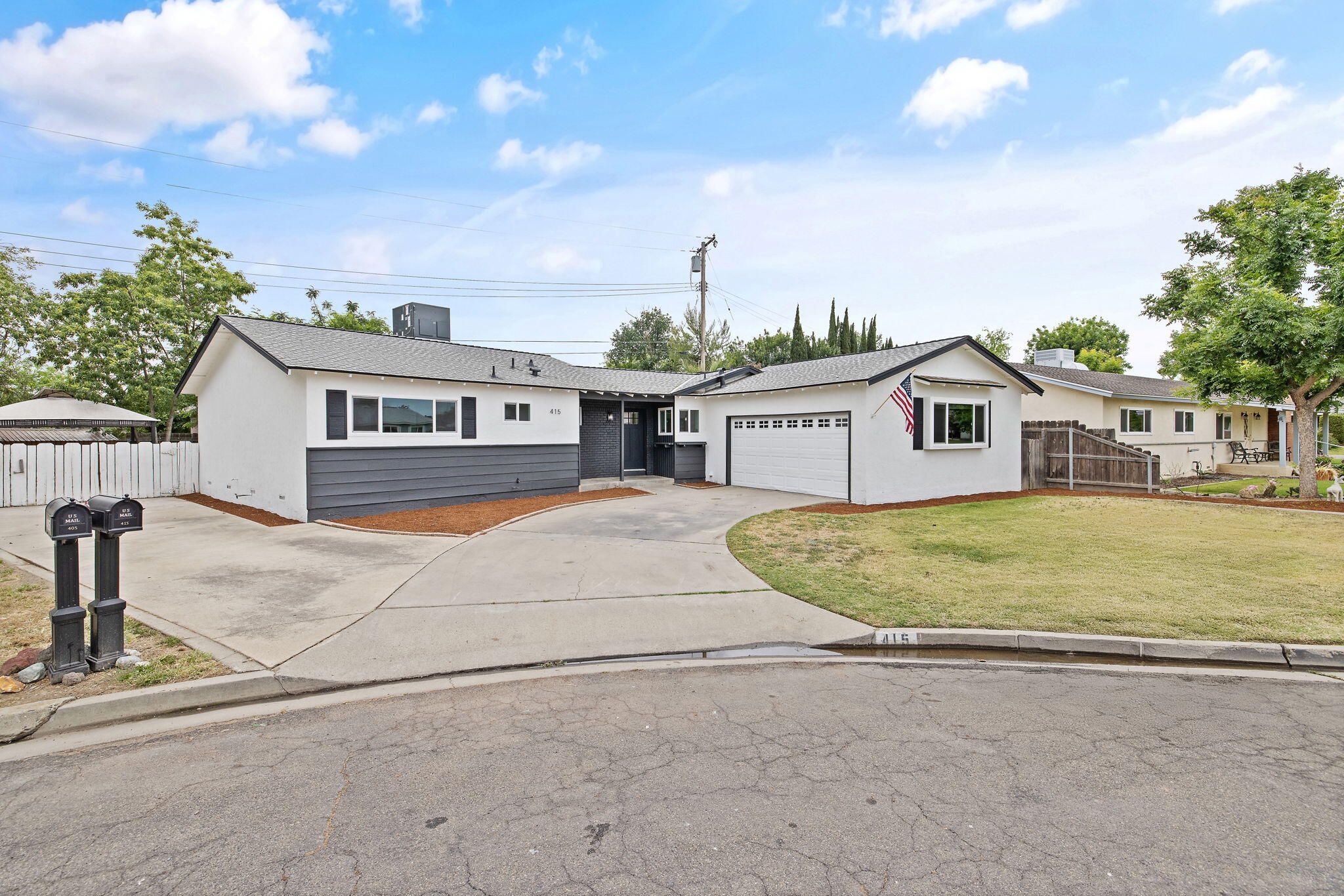 415 Franket Dr, Hanford, CA 93230
