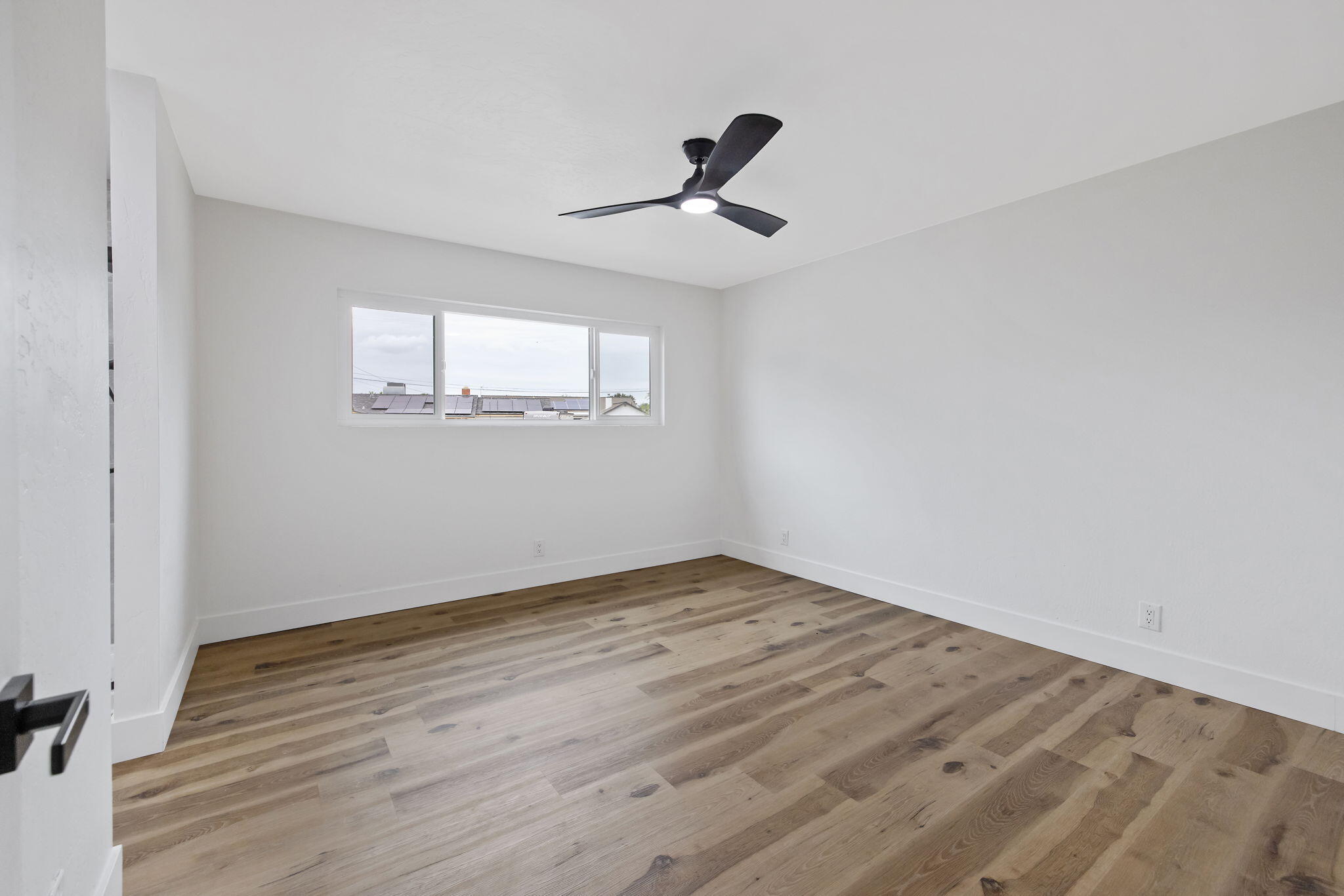 415 Franket Dr, Hanford, CA 93230