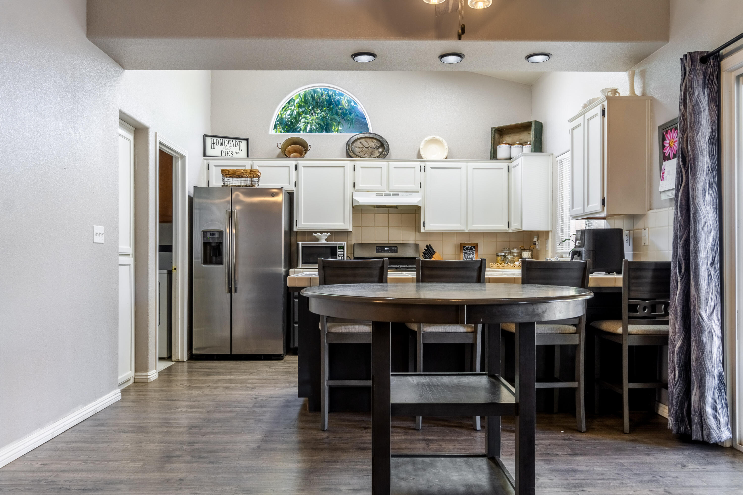 1328 N Salisbury St, Porterville, CA 93257