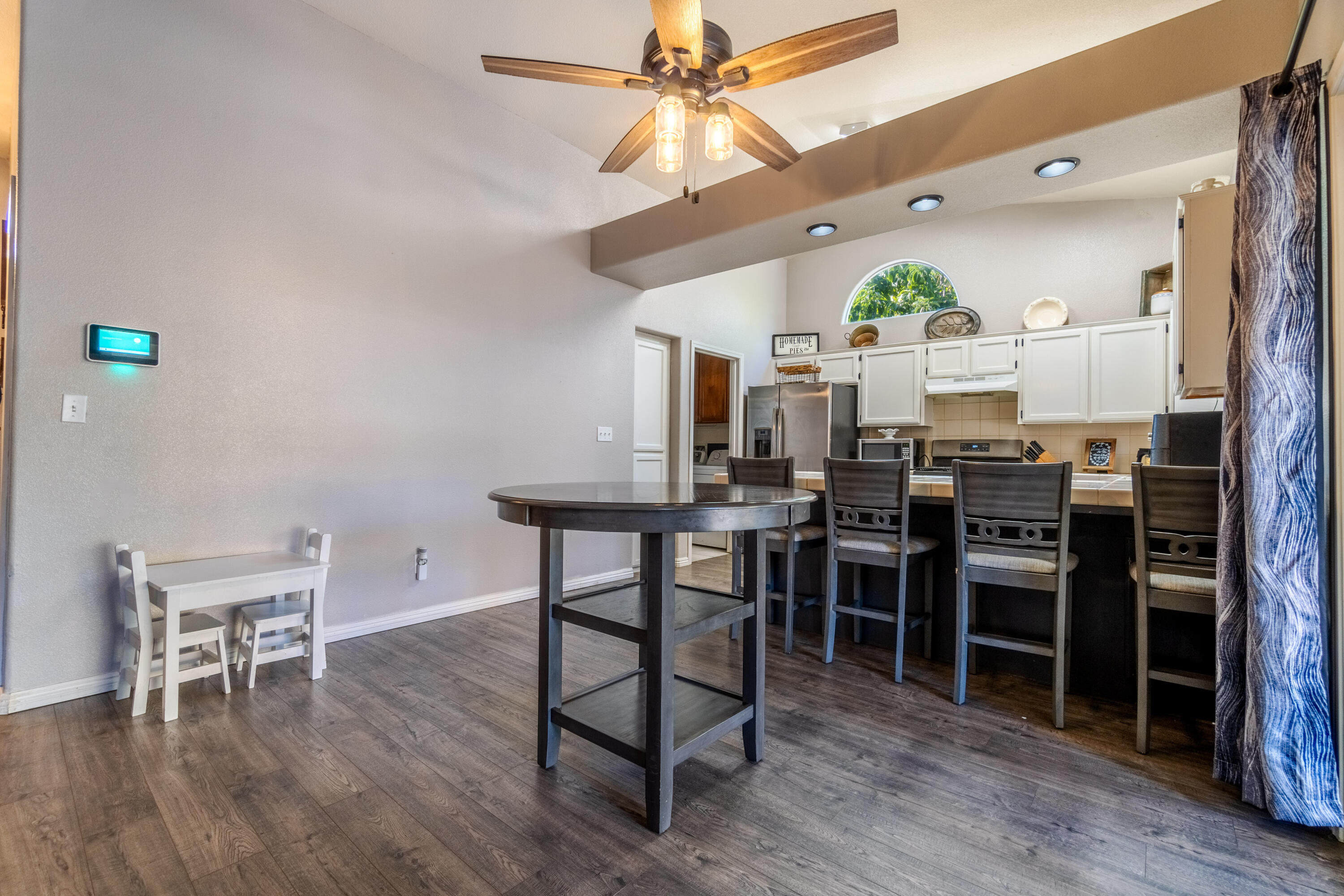 1328 N Salisbury St, Porterville, CA 93257