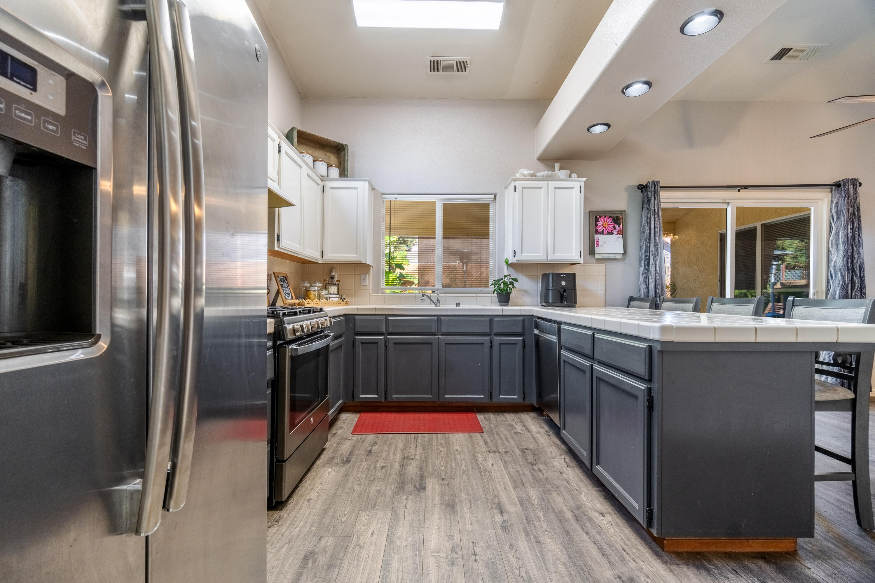 1328 N Salisbury St, Porterville, CA 93257