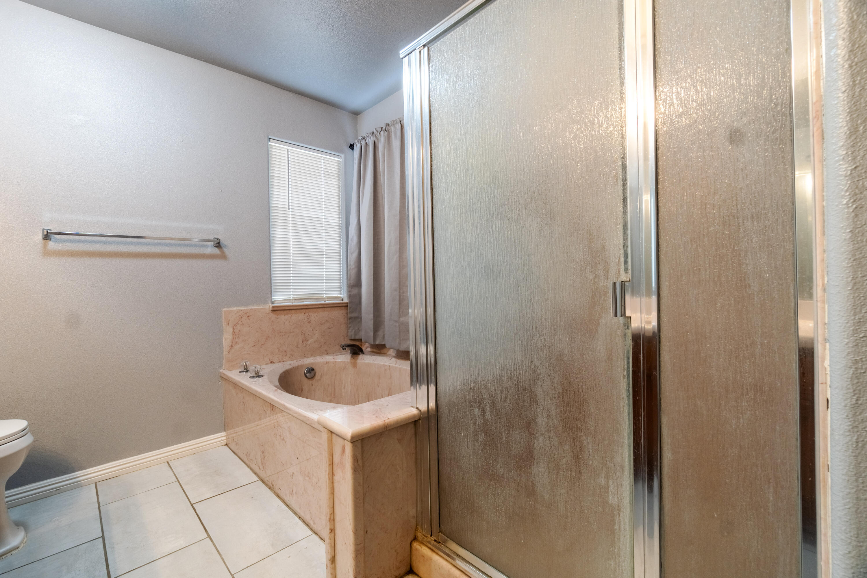 1328 N Salisbury St, Porterville, CA 93257