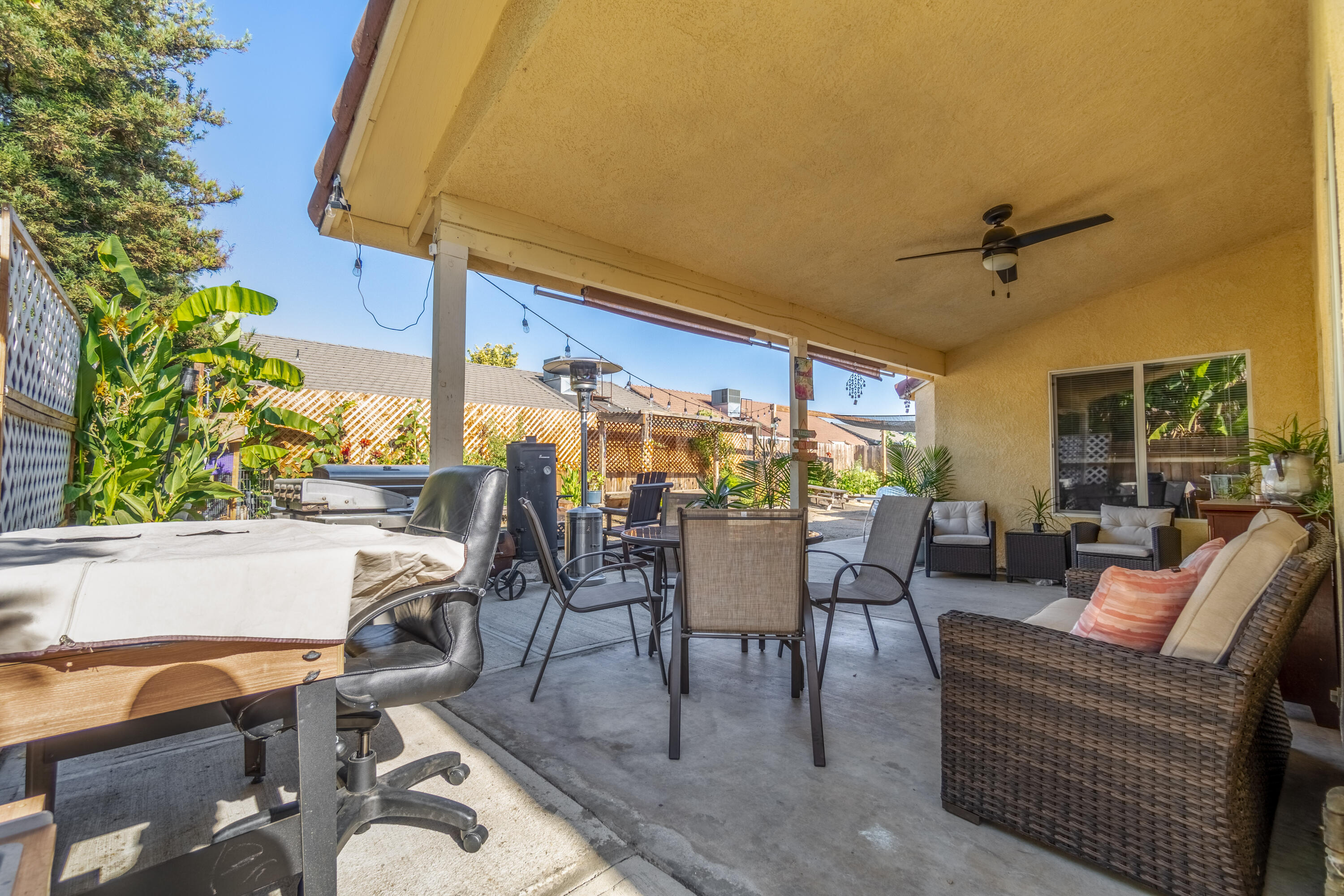 1328 N Salisbury St, Porterville, CA 93257