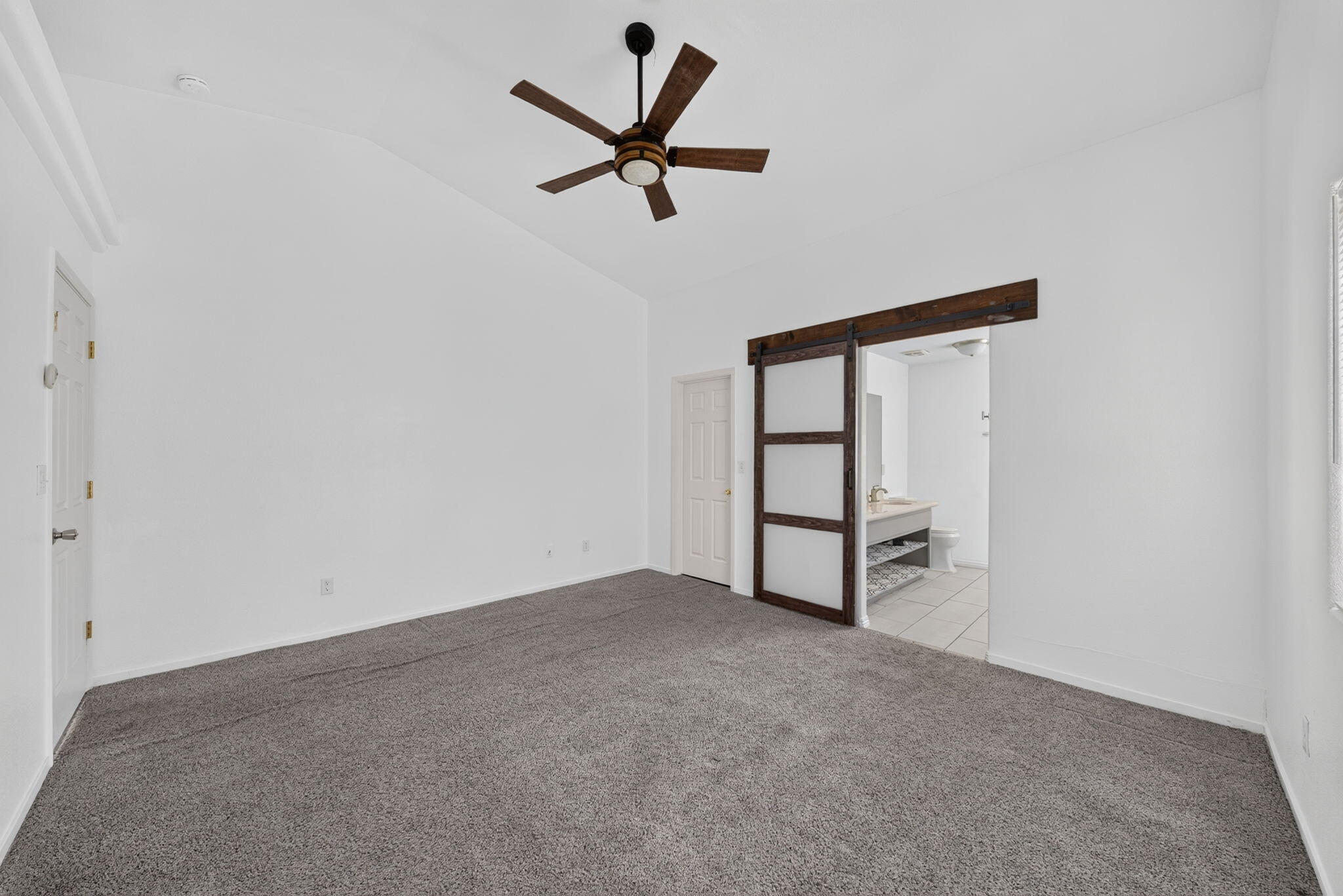1328 N Salisbury St, Porterville, CA 93257