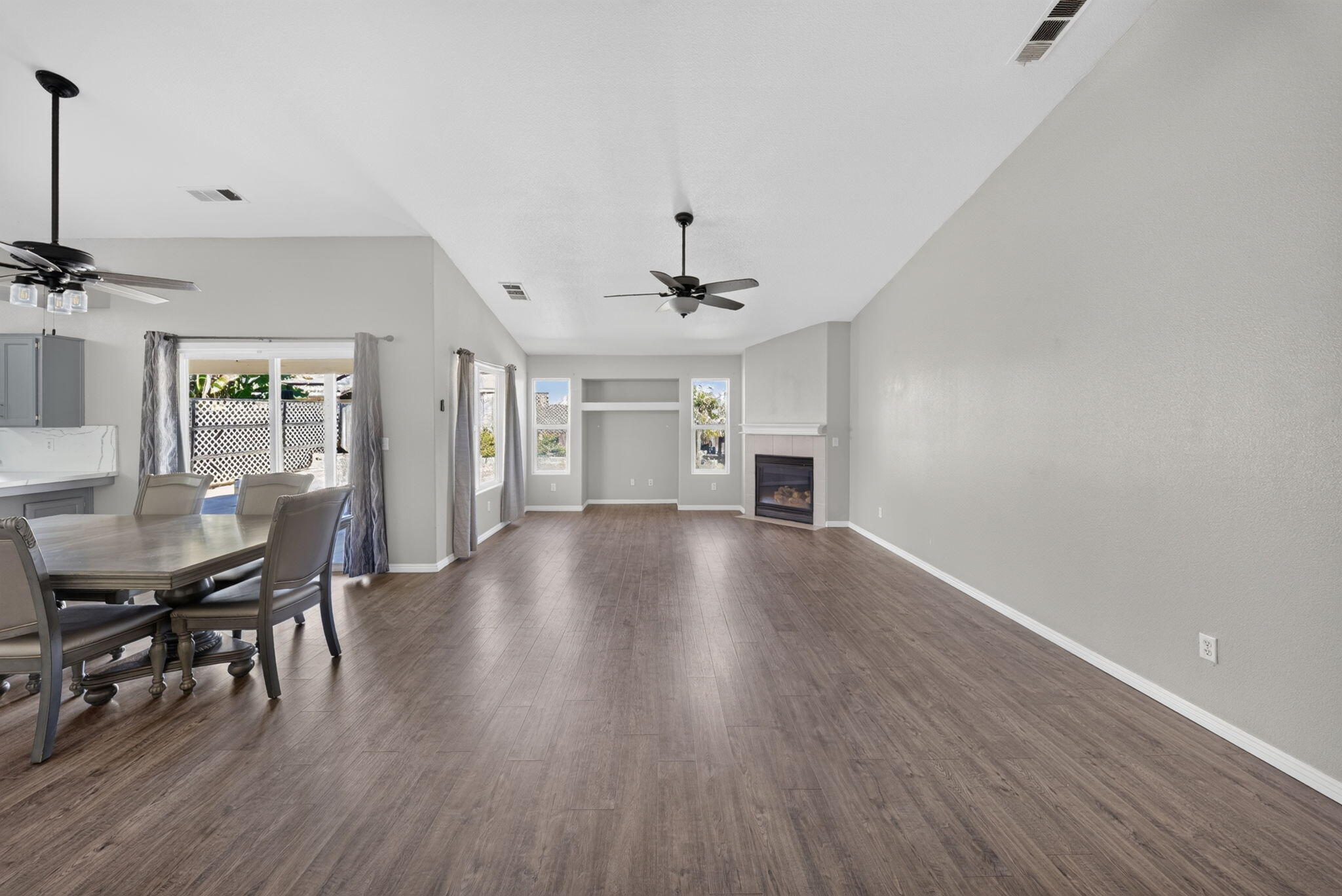 1328 N Salisbury St, Porterville, CA 93257