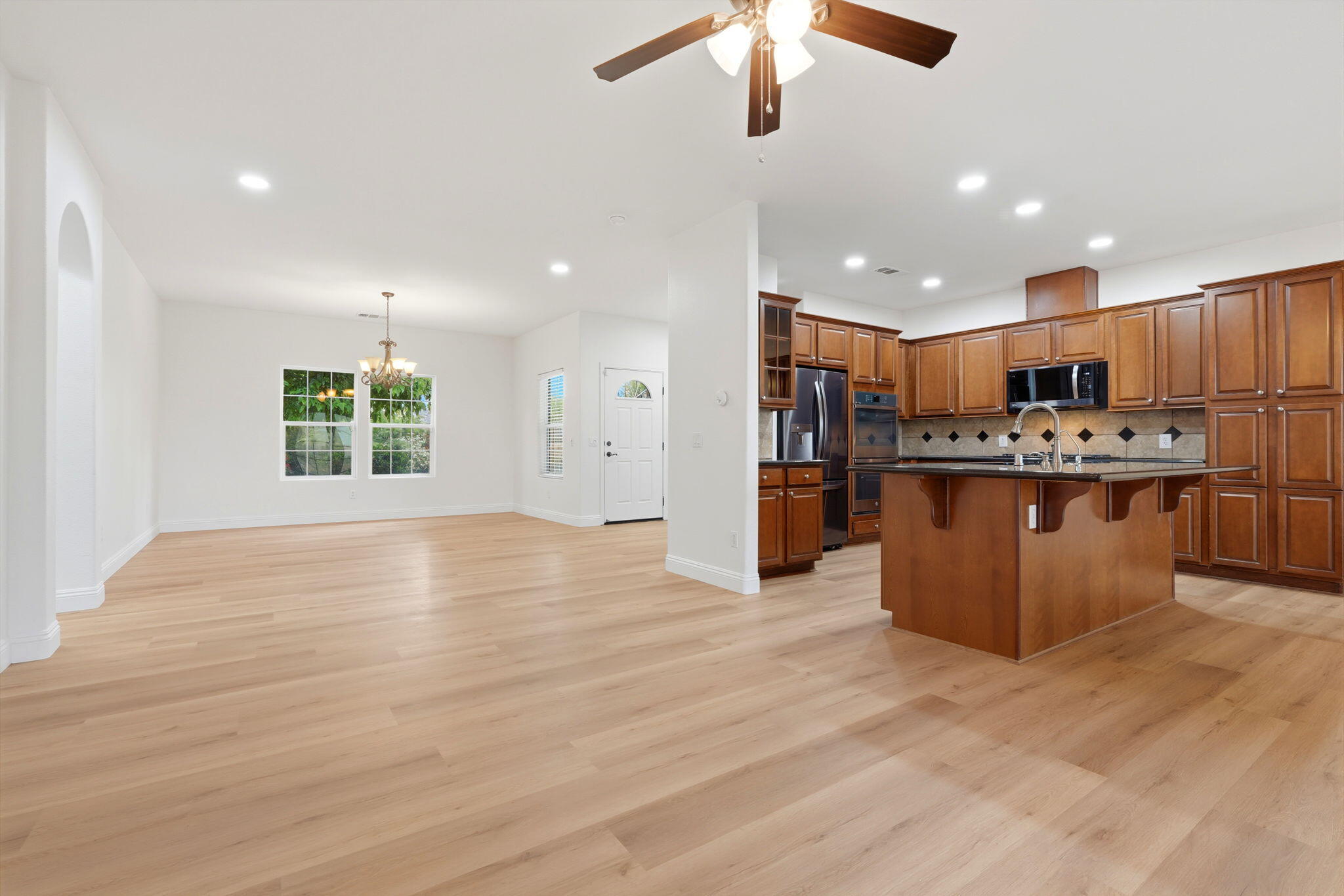25310 Avenue 212, Lindsay, CA 93247