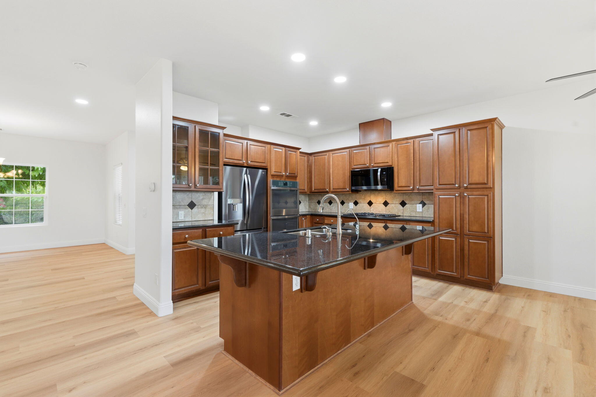 25310 Avenue 212, Lindsay, CA 93247