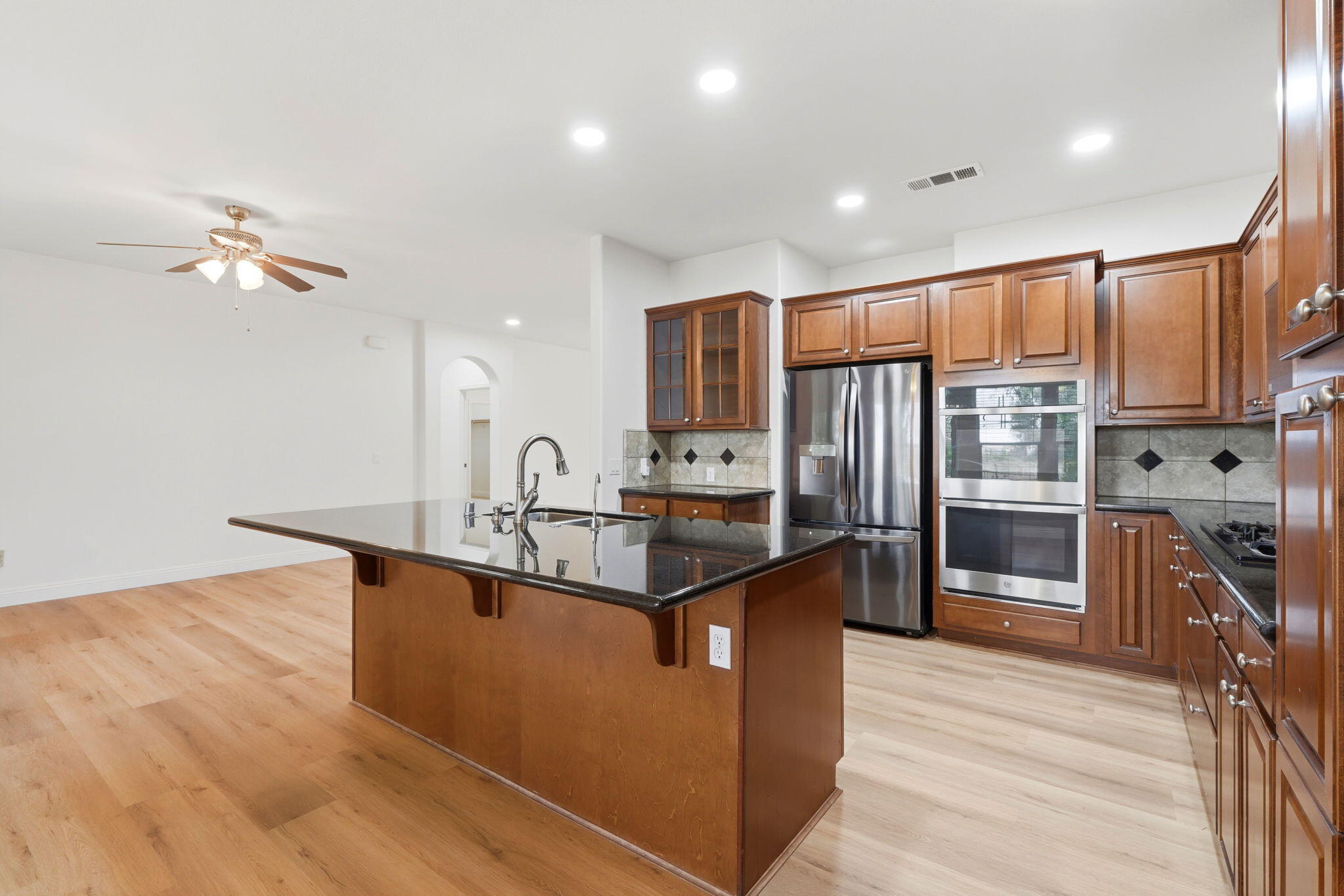 25310 Avenue 212, Lindsay, CA 93247