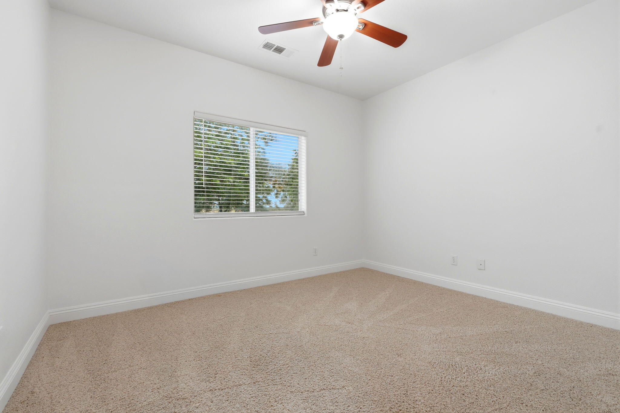 25310 Avenue 212, Lindsay, CA 93247