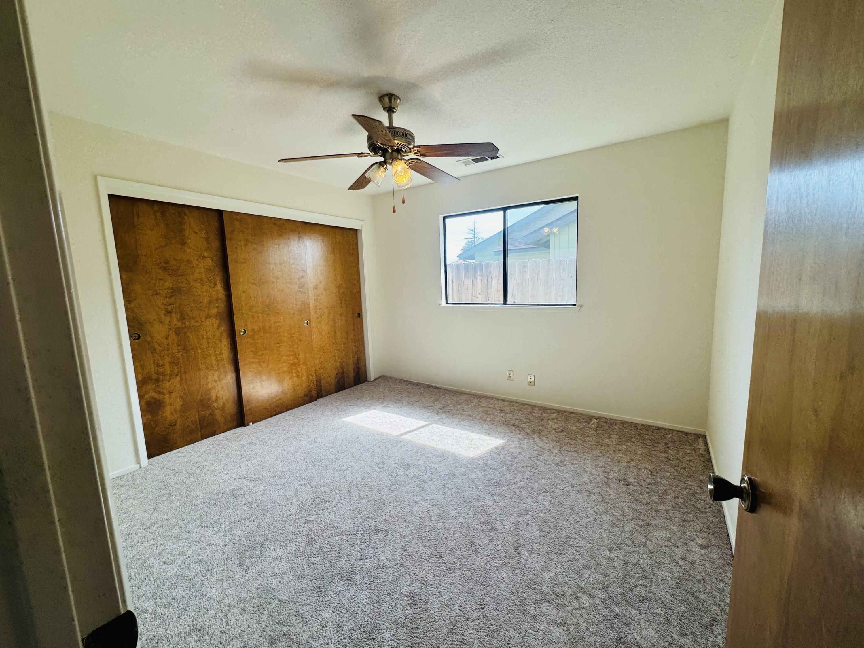 816 W Willow St, Exeter, CA 93221