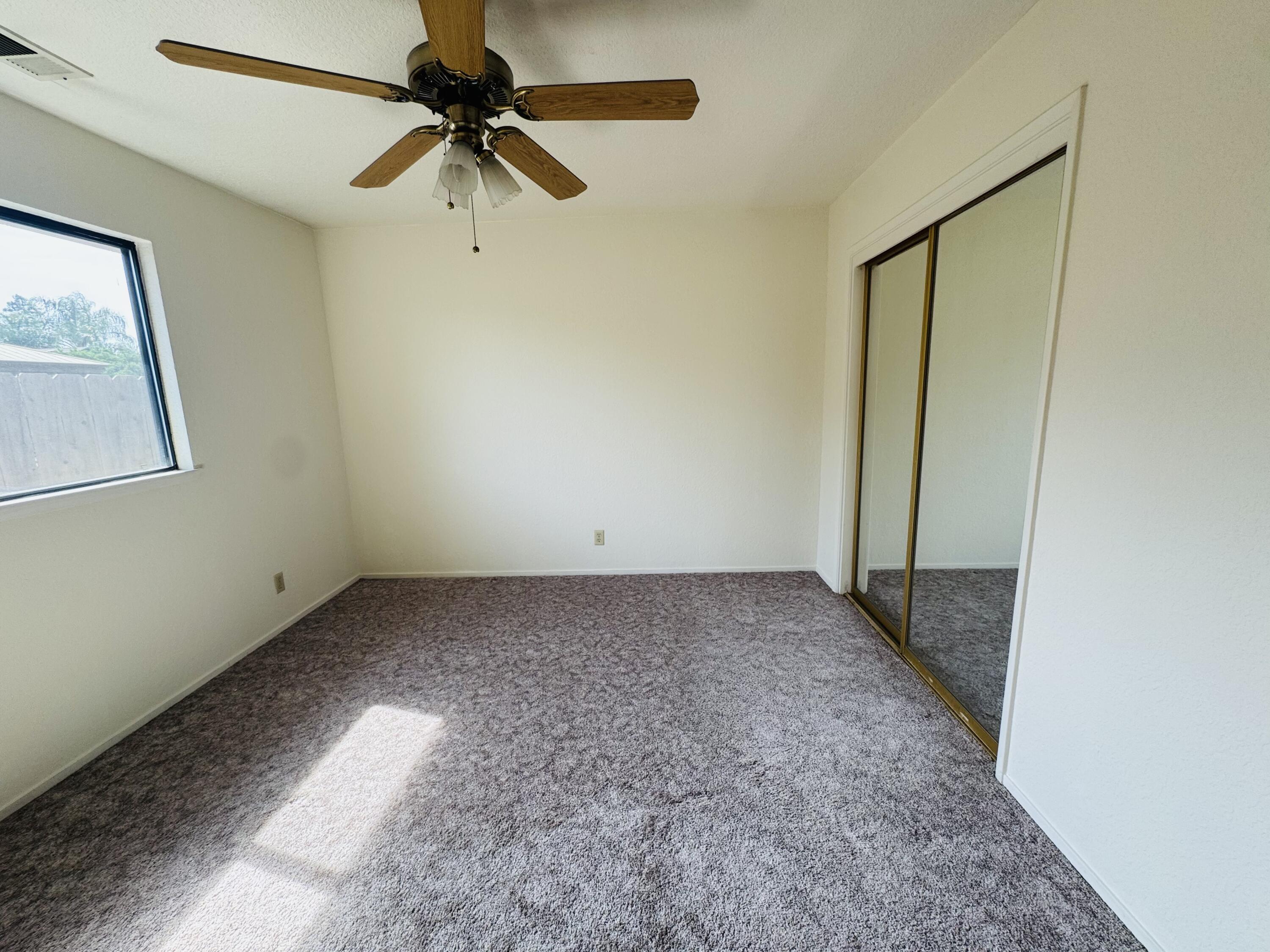 816 W Willow St, Exeter, CA 93221