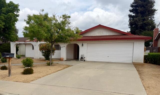2636 S Conyer, Visalia, CA 93277