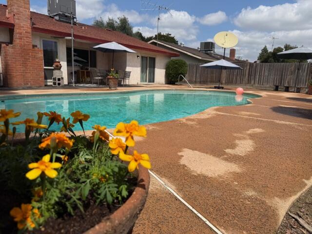 2636 S Conyer, Visalia, CA 93277