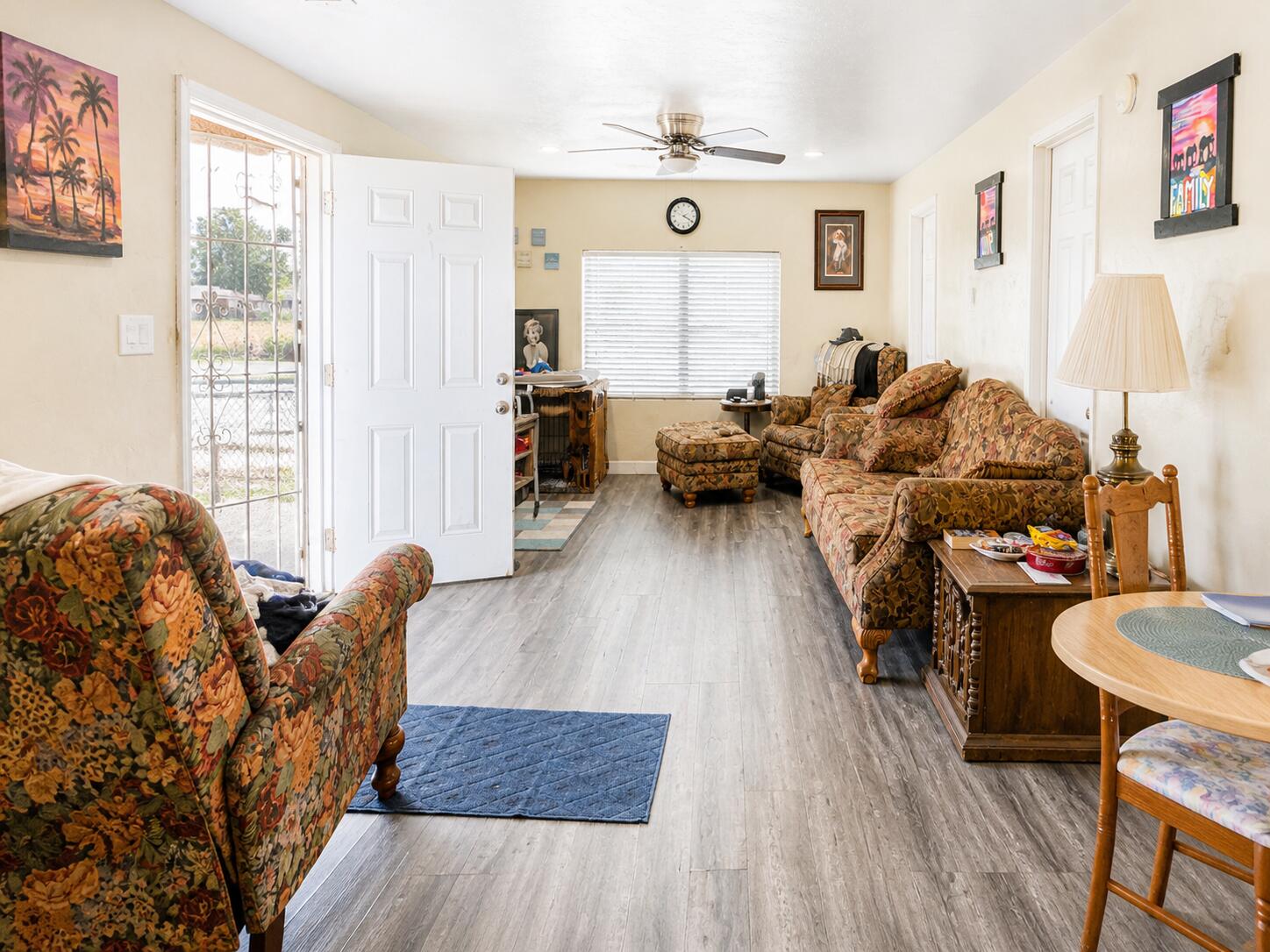 13936 Front St, Armona, CA 93202