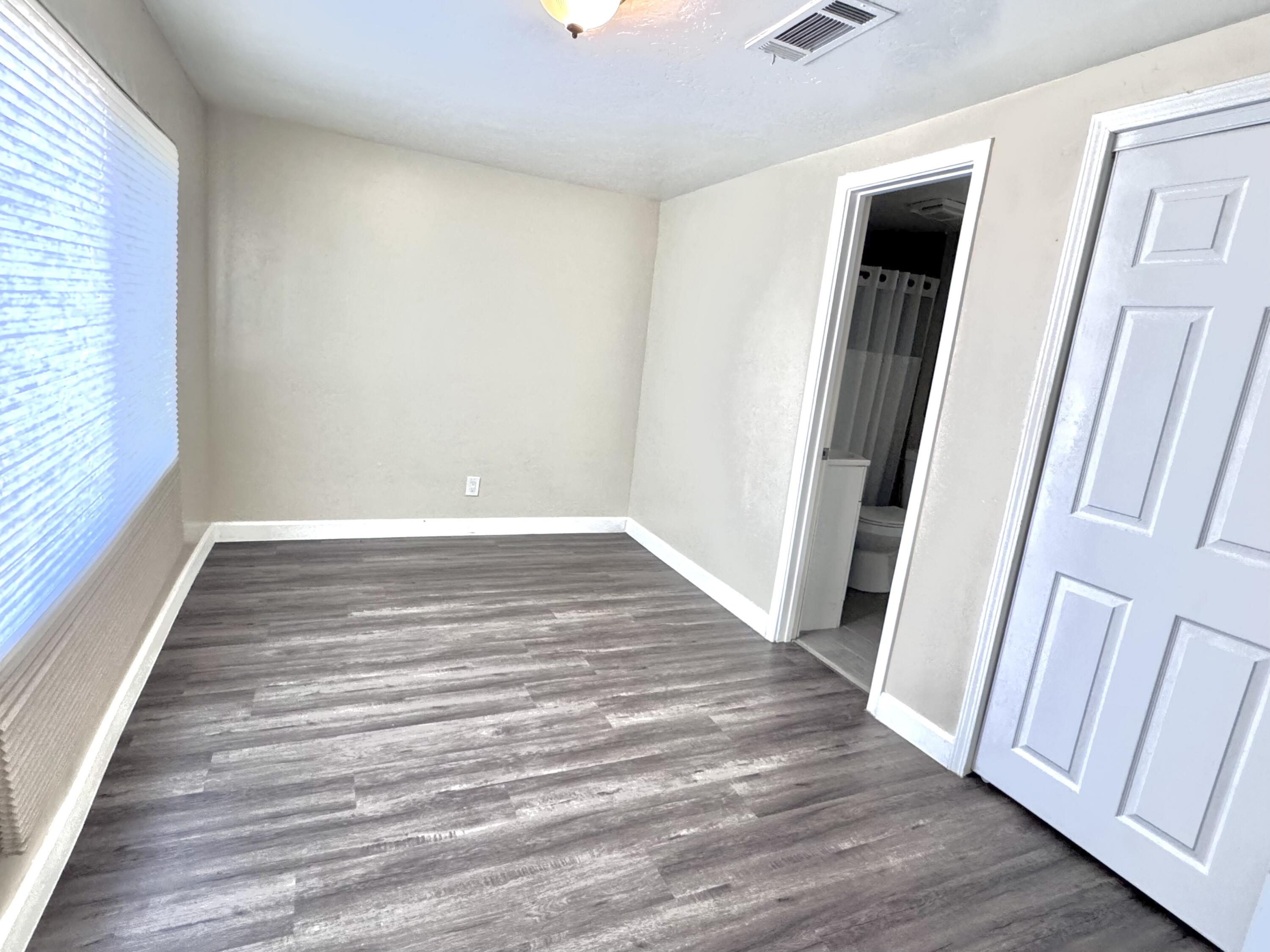 13936 Front St, Armona, CA 93202