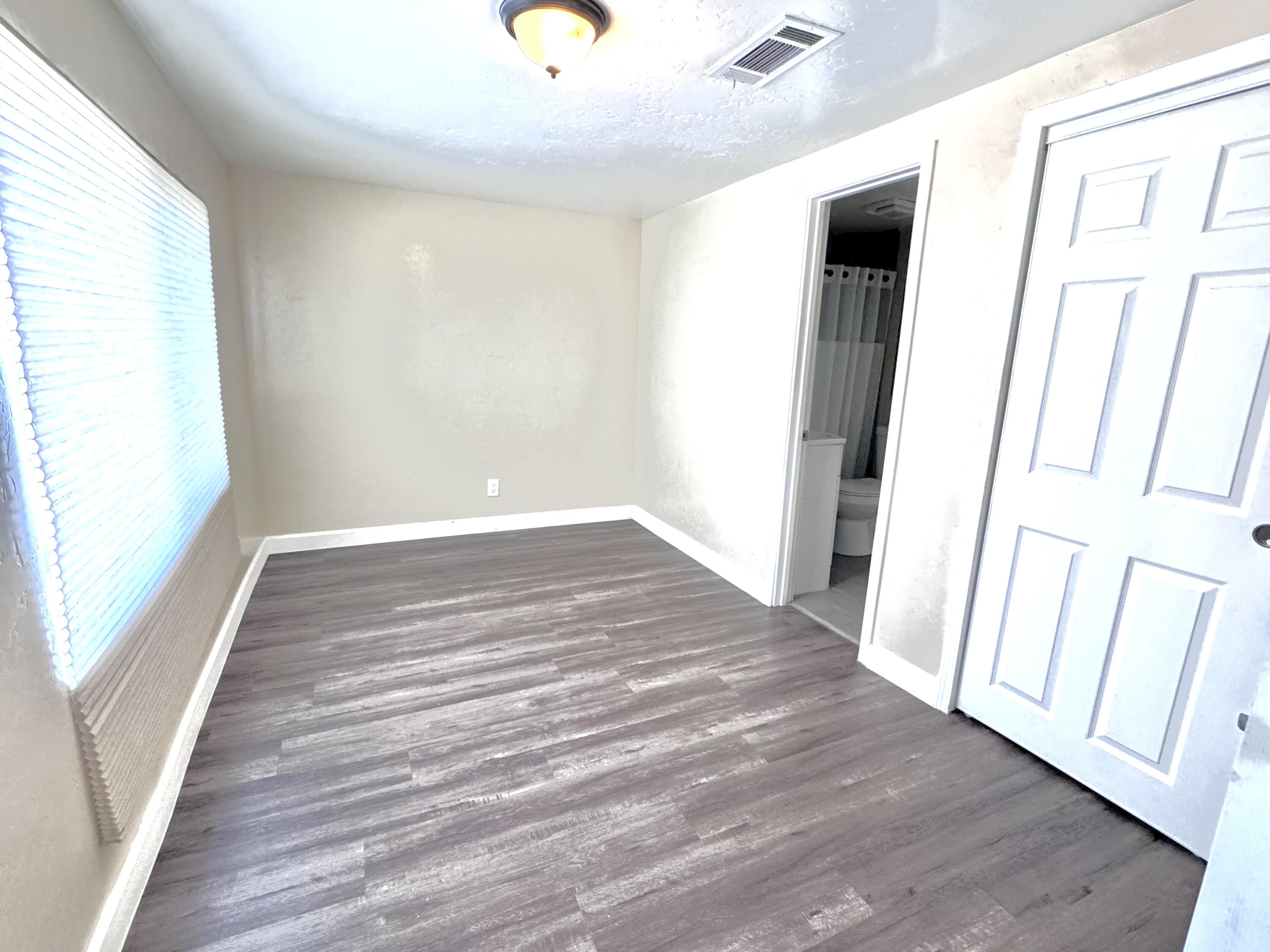 13936 Front St, Armona, CA 93202