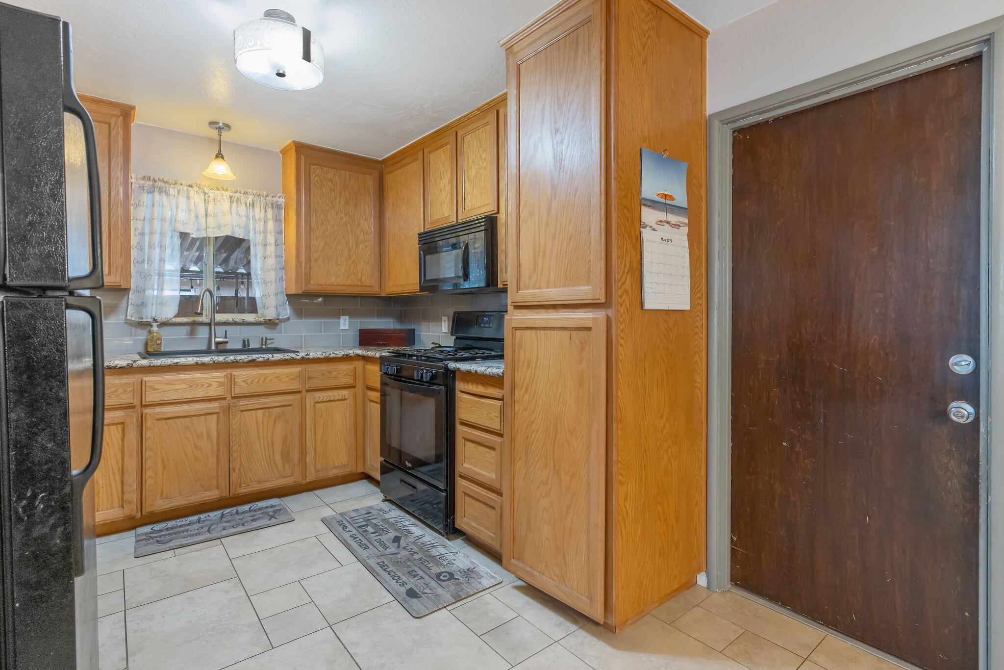 309 N Lane St, Tulare, CA 93274