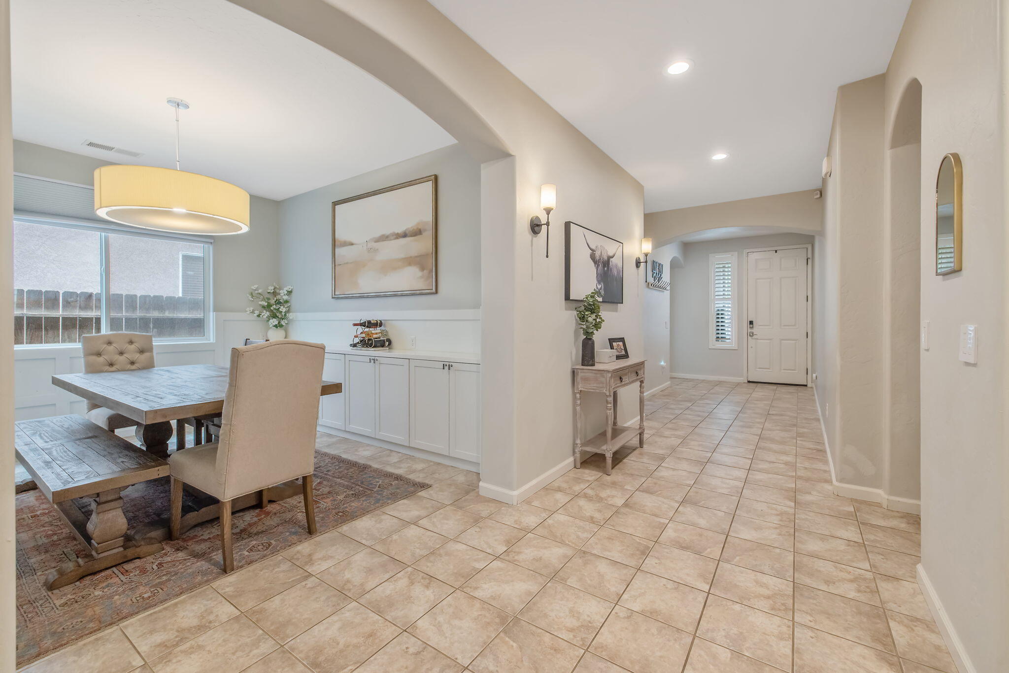 6109 W Delaware Ct, Visalia, CA 93291