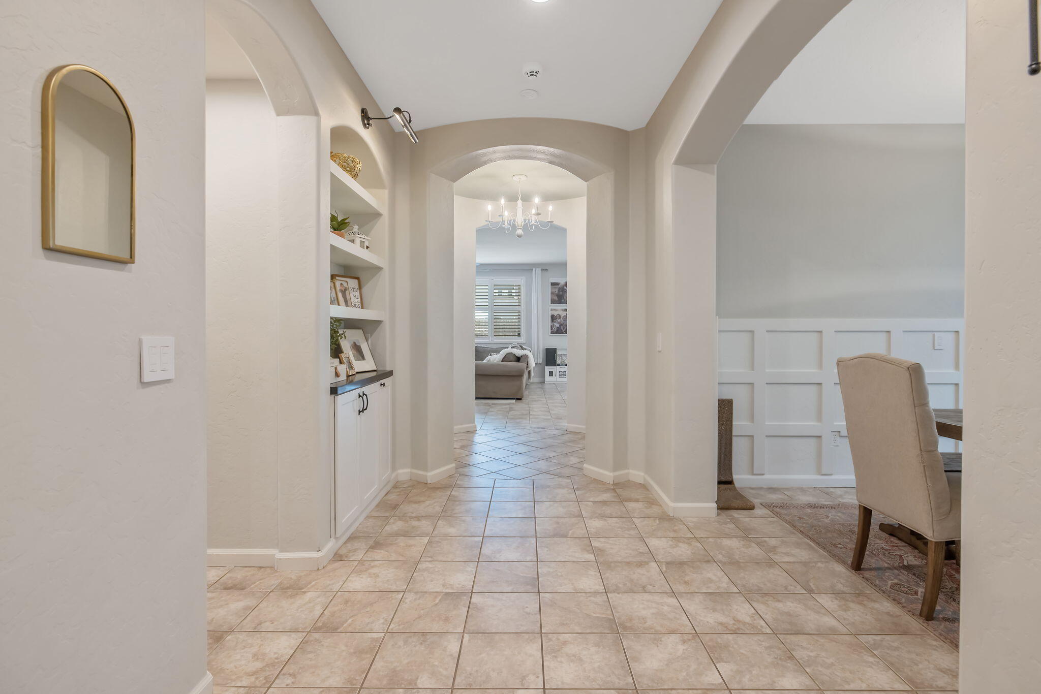 6109 W Delaware Ct, Visalia, CA 93291
