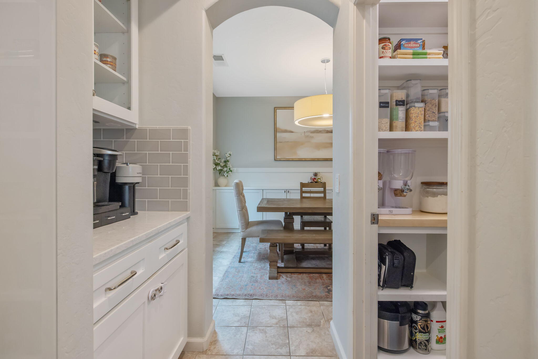 6109 W Delaware Ct, Visalia, CA 93291