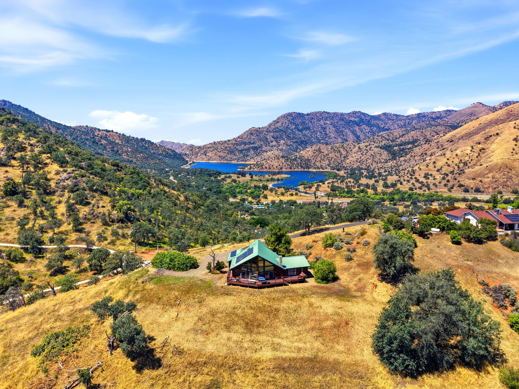 40679 Crystal Dr, Three Rivers, CA 93271