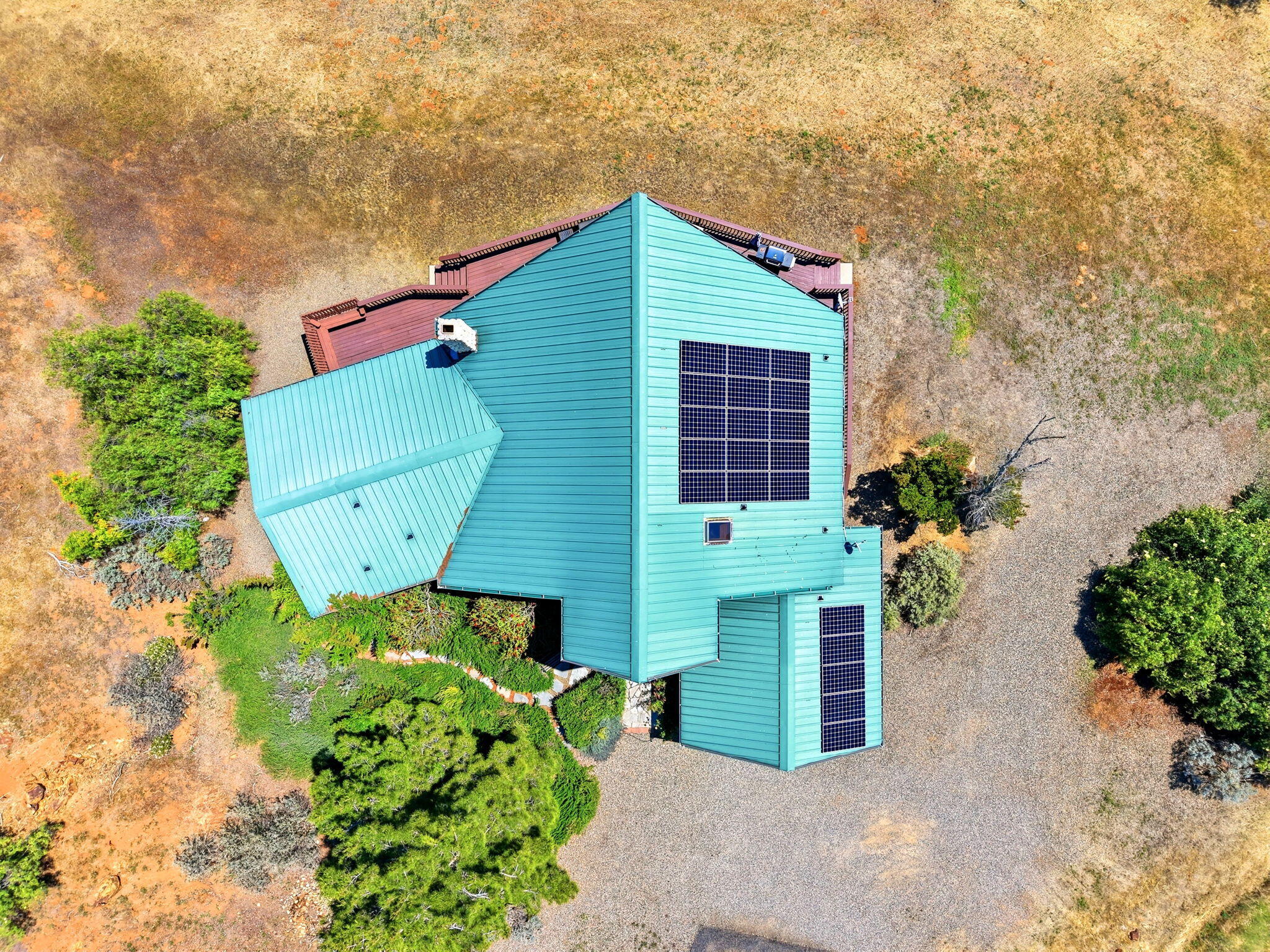 40679 Crystal Dr, Three Rivers, CA 93271