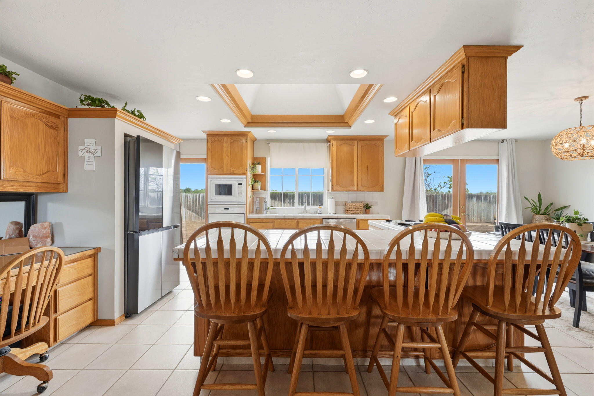 9317 14th Ave, Hanford, CA 93230