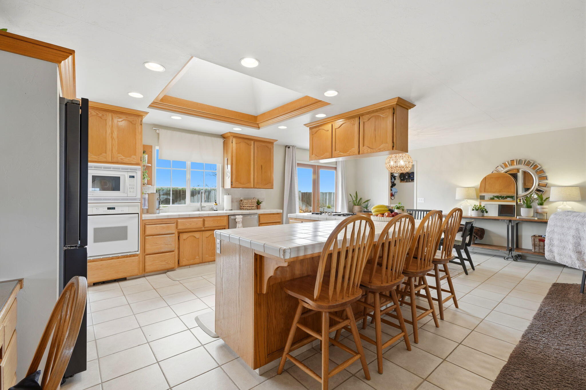 9317 14th Ave, Hanford, CA 93230