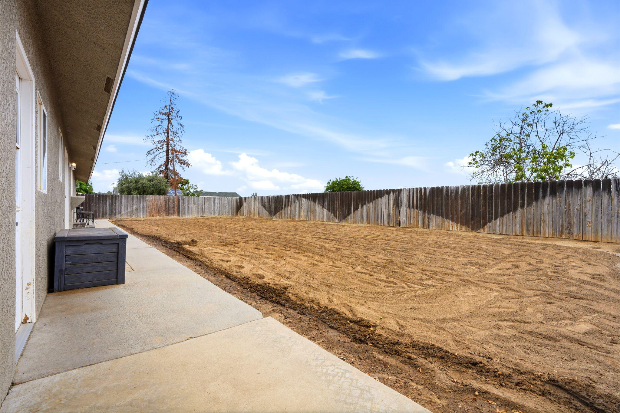 9317 14th Ave, Hanford, CA 93230