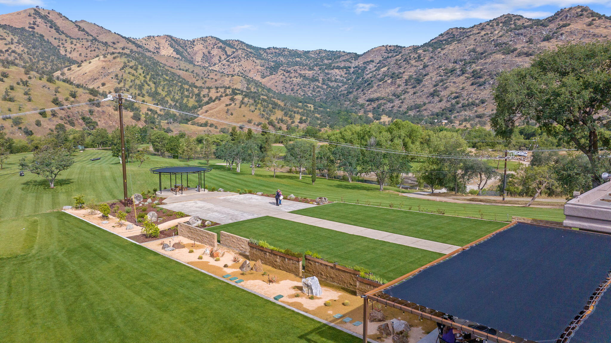 41117 Sierra Dr, Three Rivers, CA 93271
