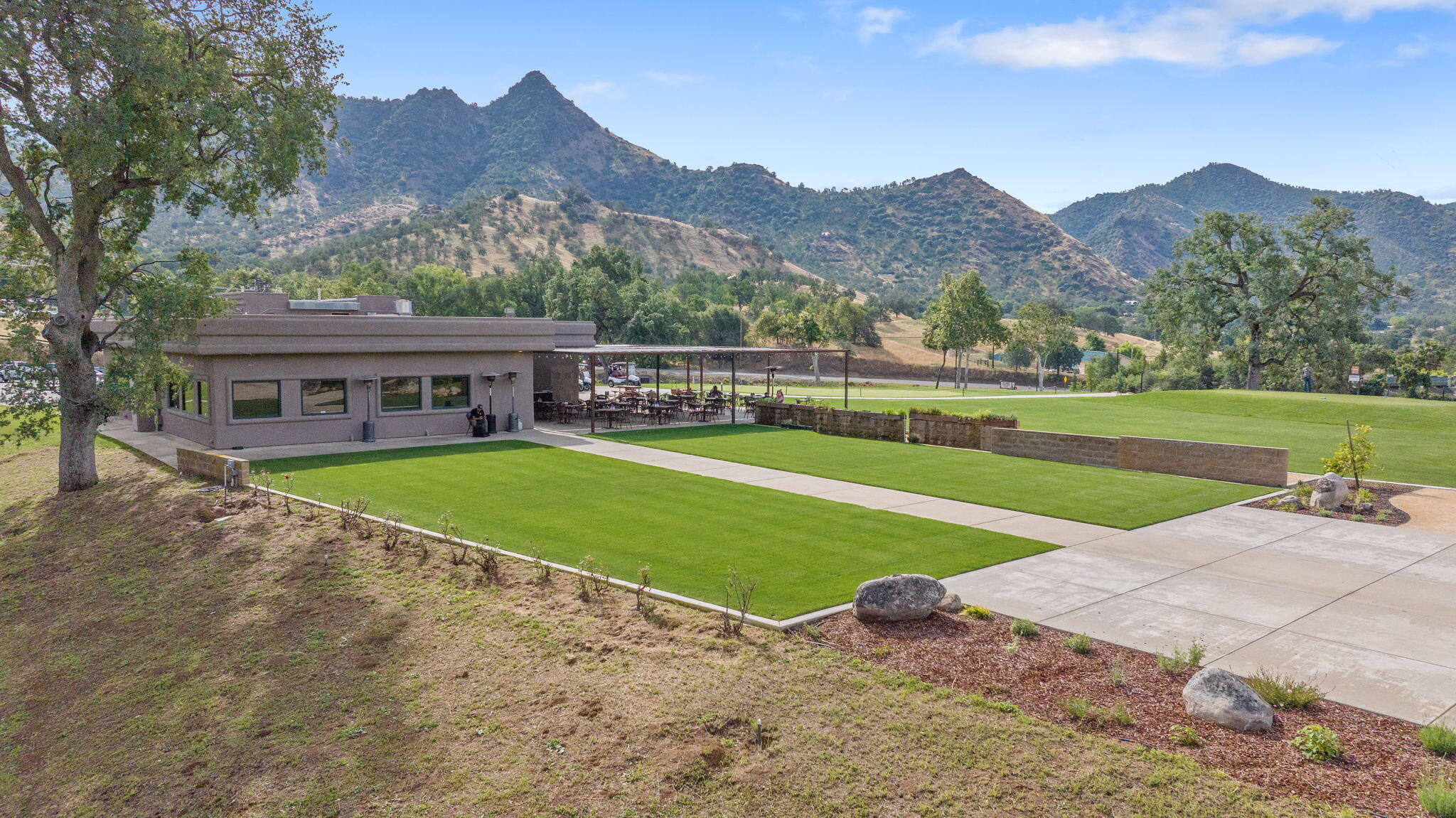 41117 Sierra Dr, Three Rivers, CA 93271