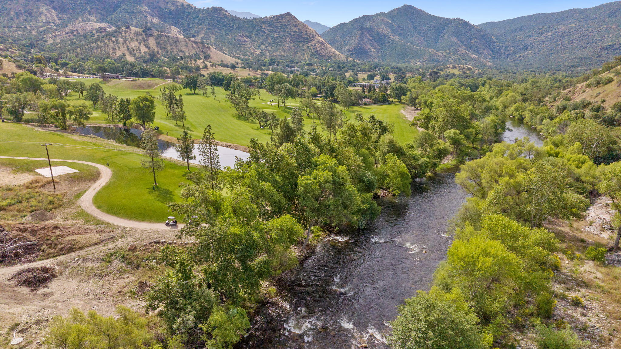 41117 Sierra Dr, Three Rivers, CA 93271