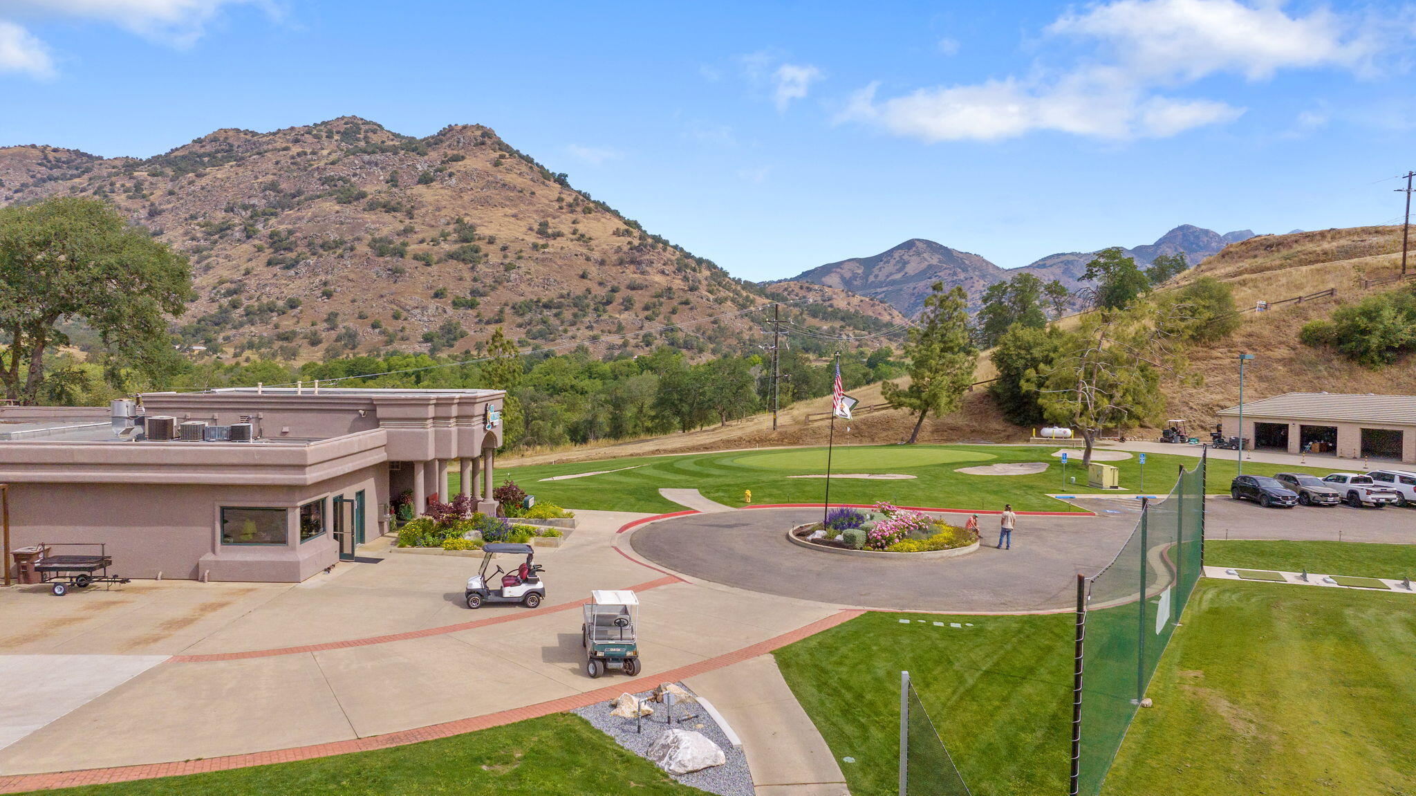 41117 Sierra Dr, Three Rivers, CA 93271