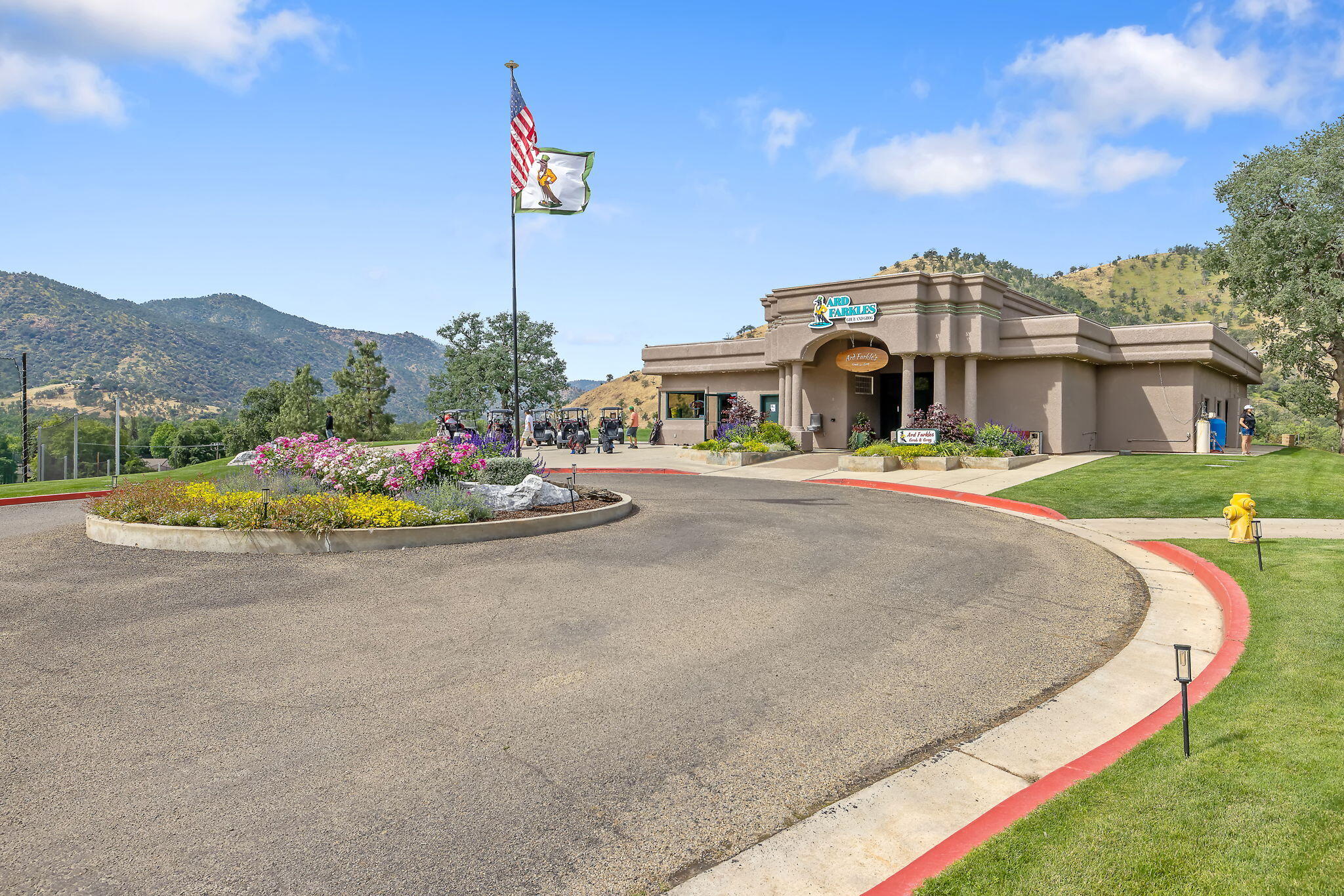 41117 Sierra Dr, Three Rivers, CA 93271