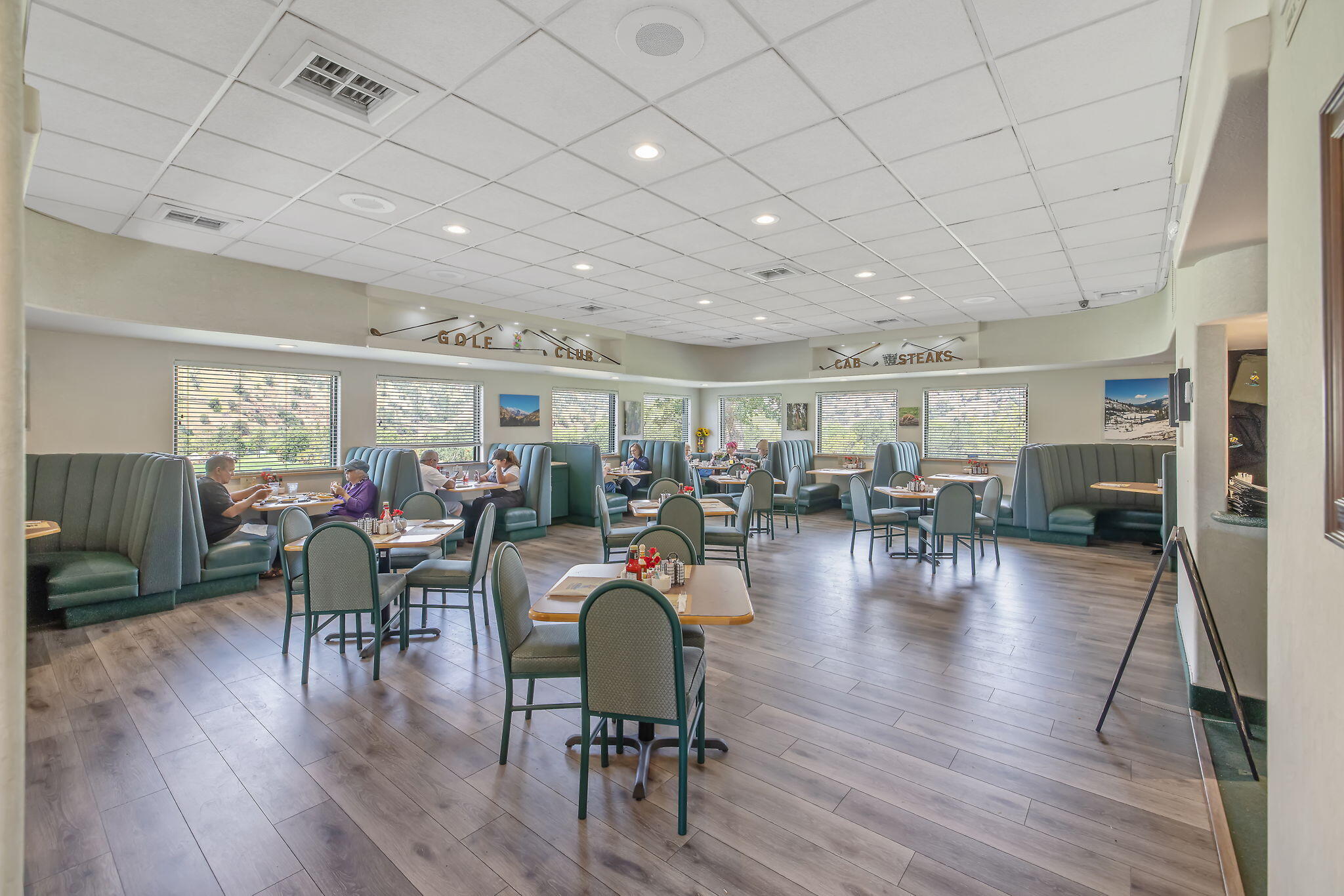 41117 Sierra Dr, Three Rivers, CA 93271