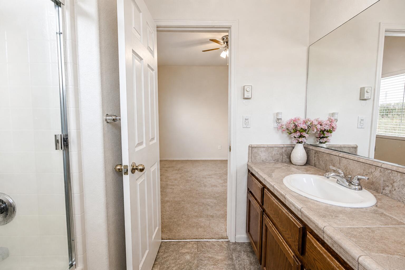 7443 Ensminger Ave, Goshen, CA 93227