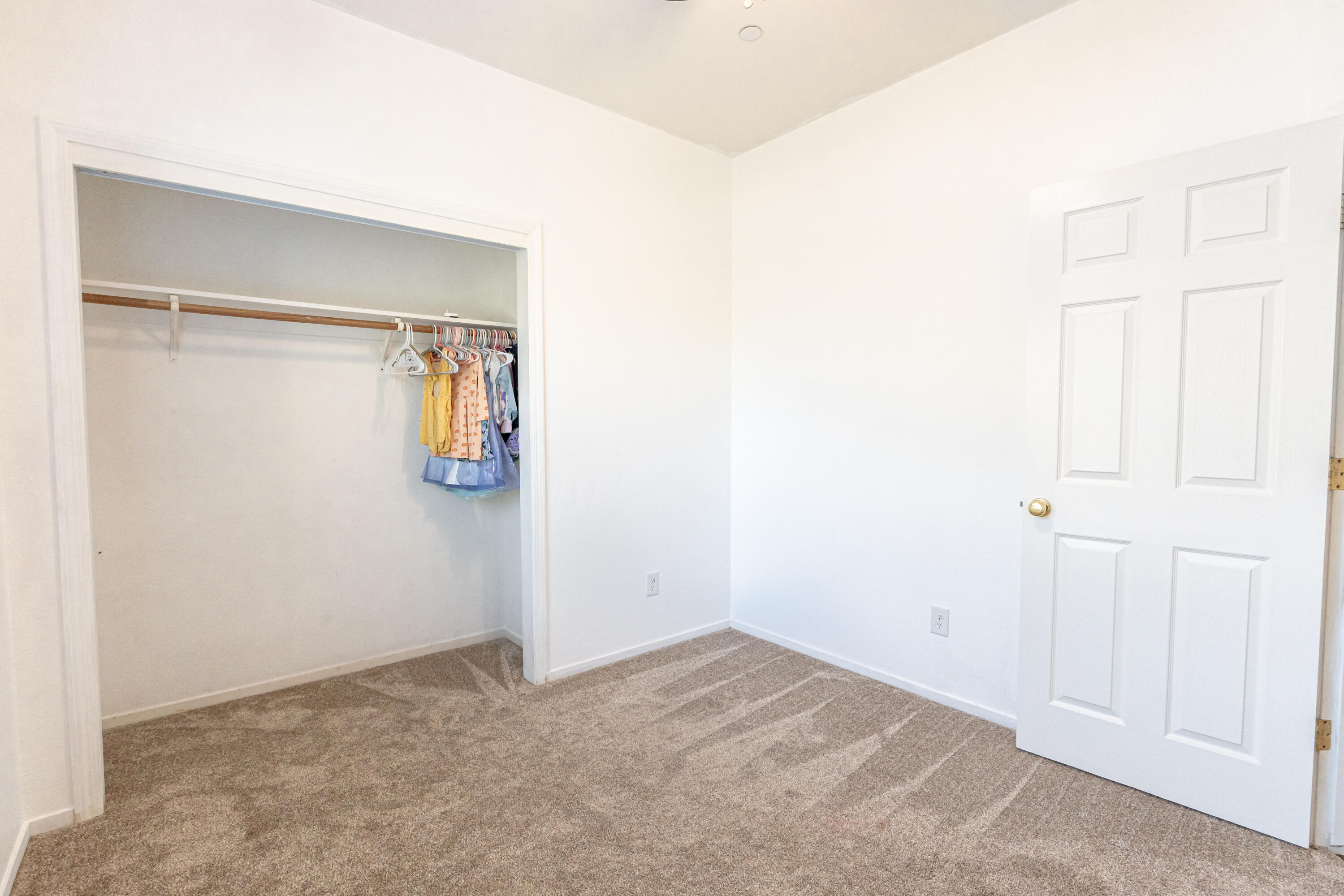7443 Ensminger Ave, Goshen, CA 93227