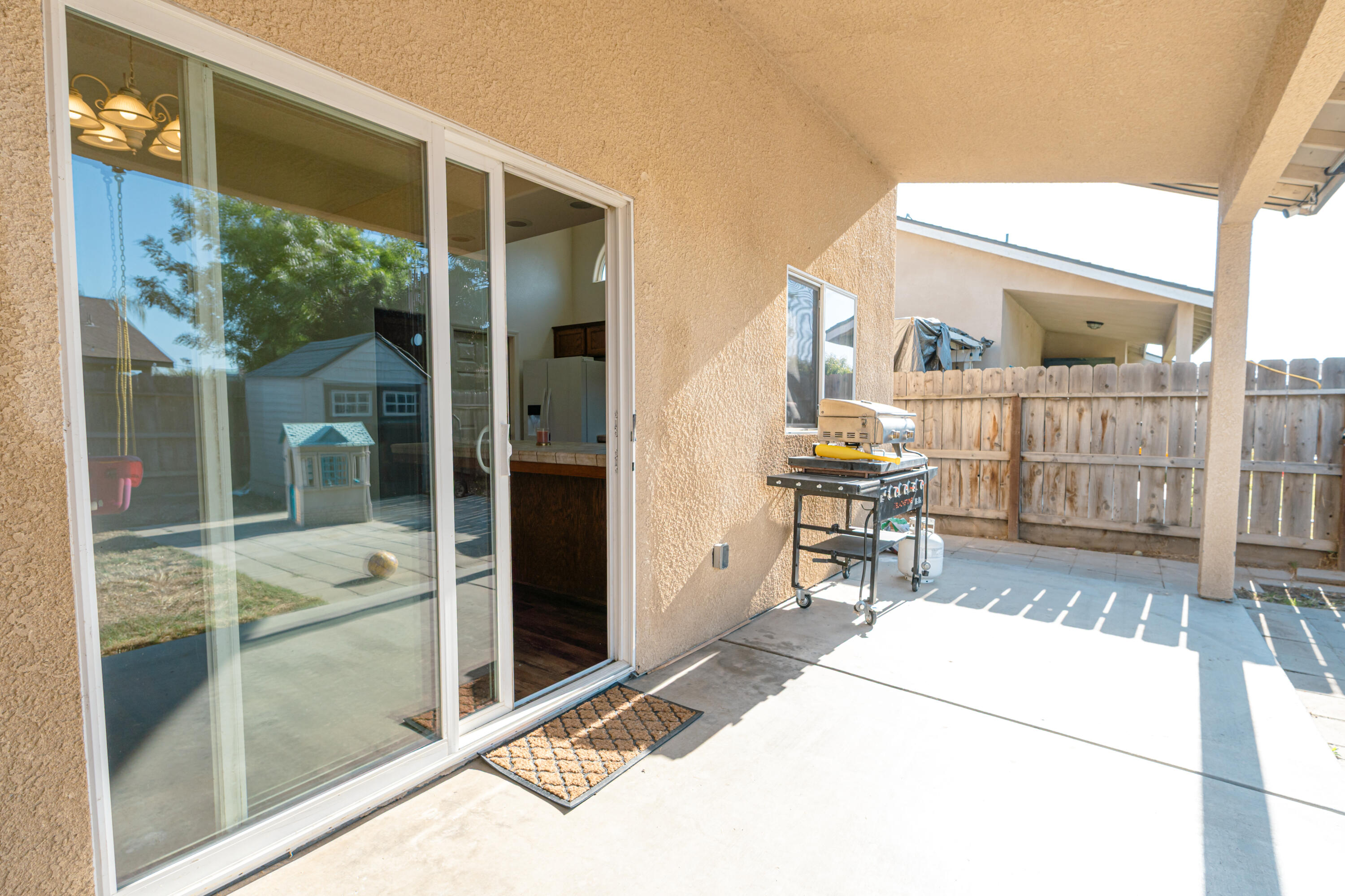 7443 Ensminger Ave, Goshen, CA 93227