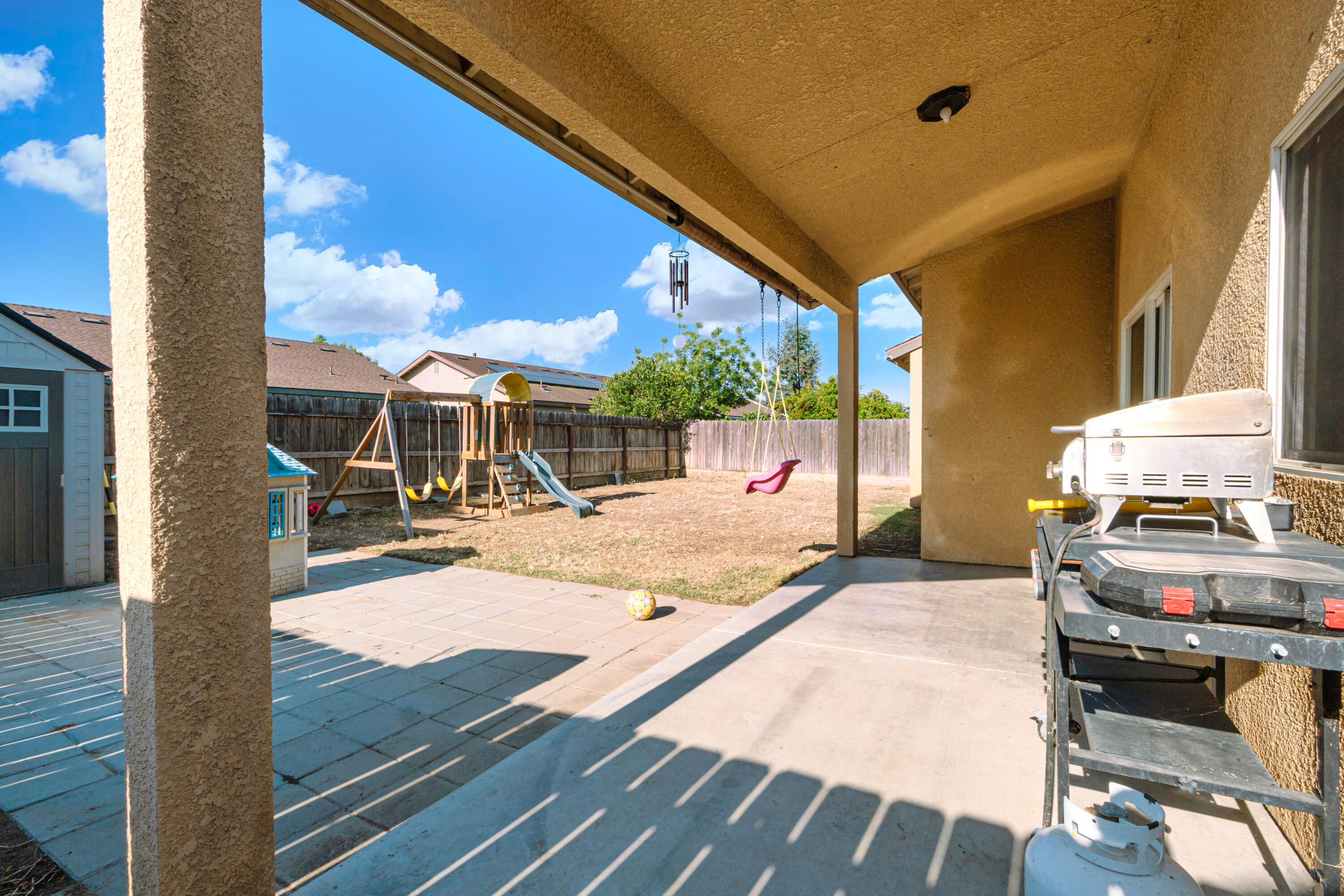 7443 Ensminger Ave, Goshen, CA 93227