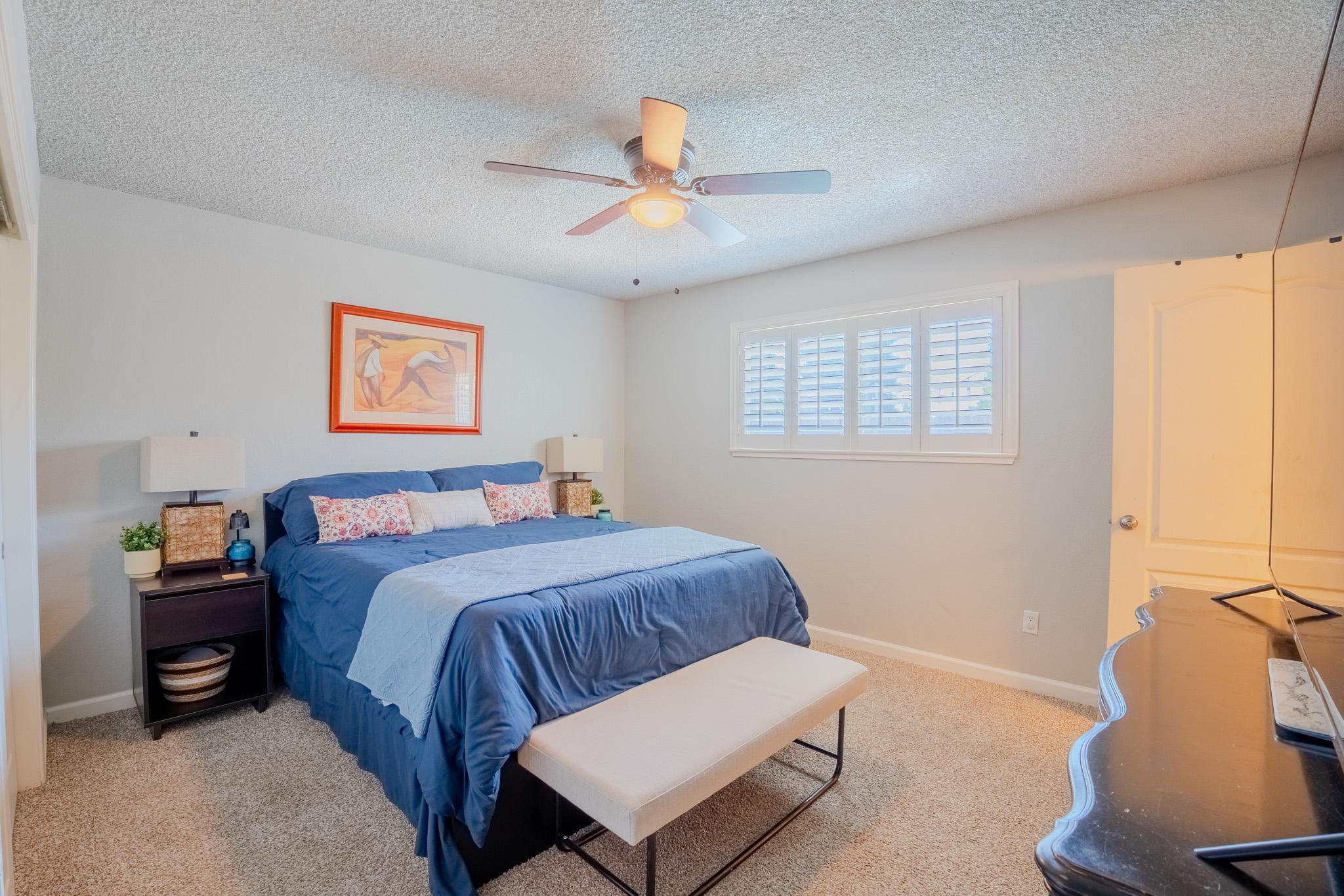 3609 W Evergreen Ct, Visalia, CA 93277