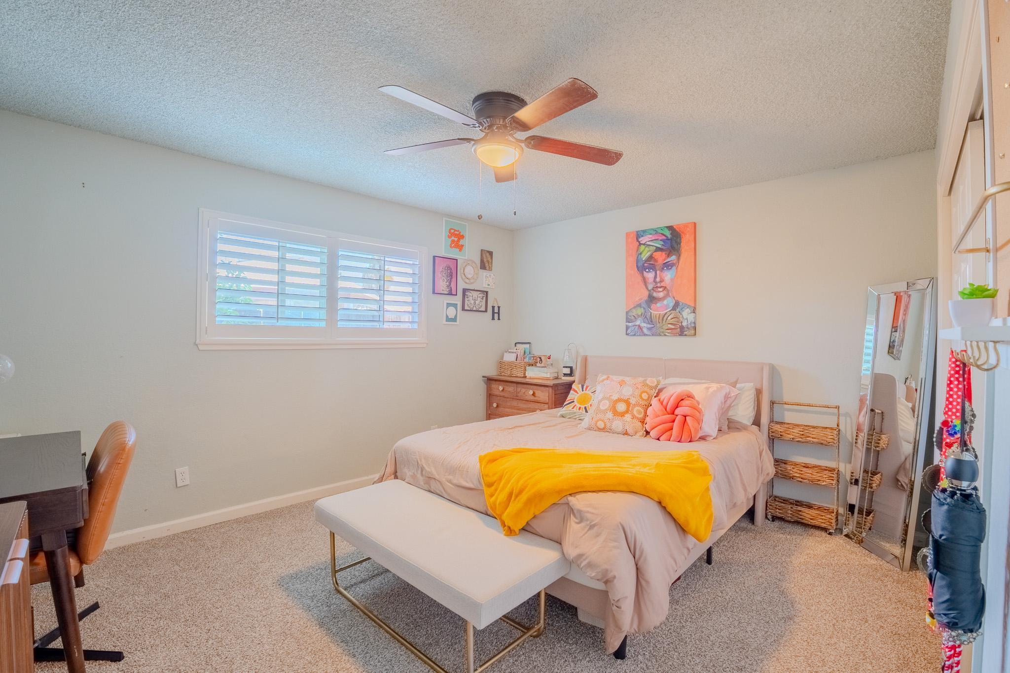 3609 W Evergreen Ct, Visalia, CA 93277